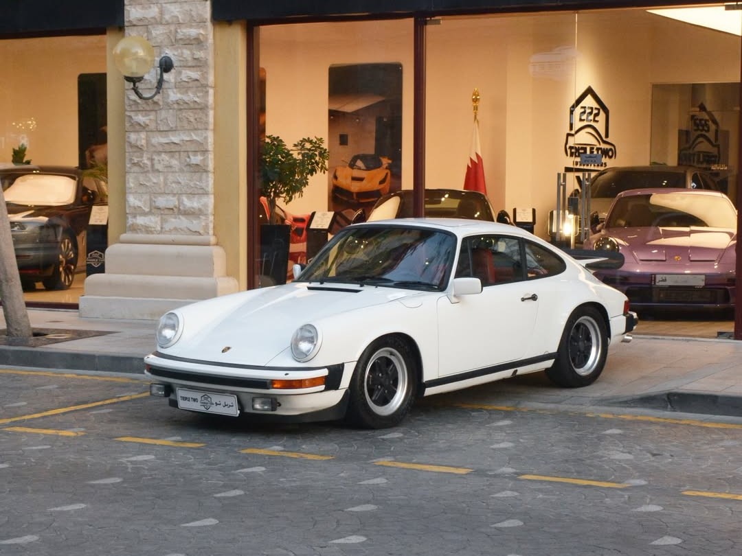 Porsche 911 1983 - Image 2