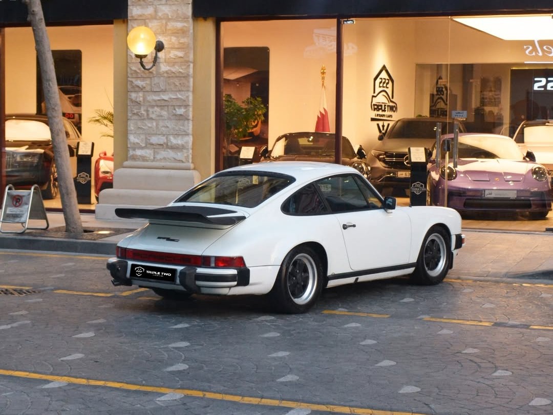 Porsche 911 1983 — photo 11 for sale in Qatar