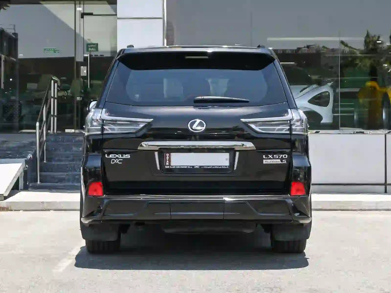 Lexus LX 570 S Black Edition 2020 - Image 4