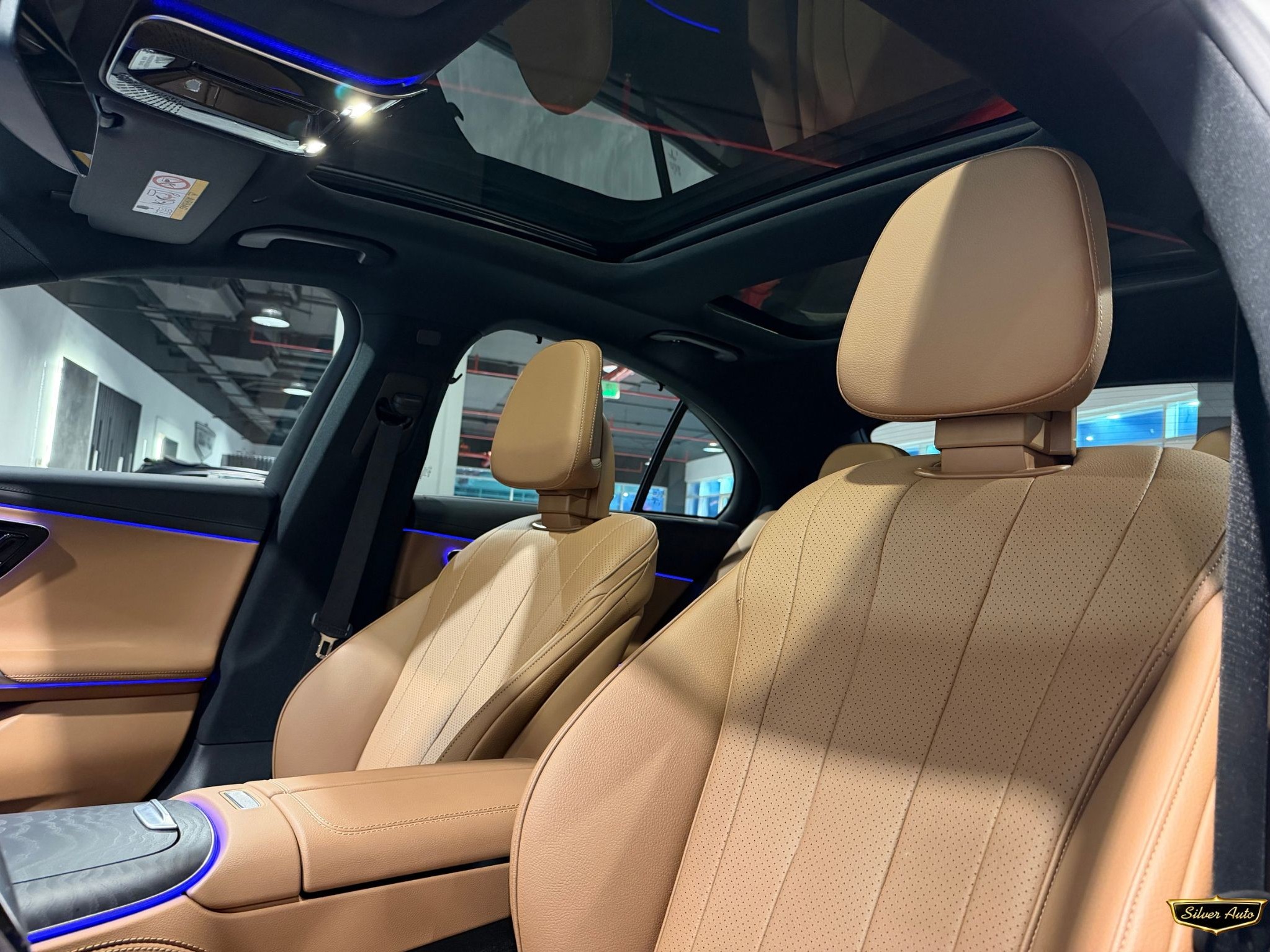 Mercedes-Benz E-Class Sedan 200 2024 — photo 9 for sale in Qatar