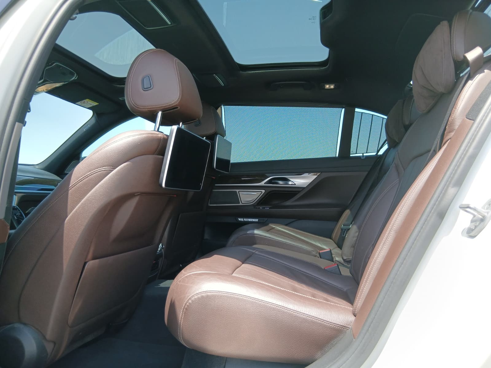 BMW 7-Series 730 Li 2017 - Image 3