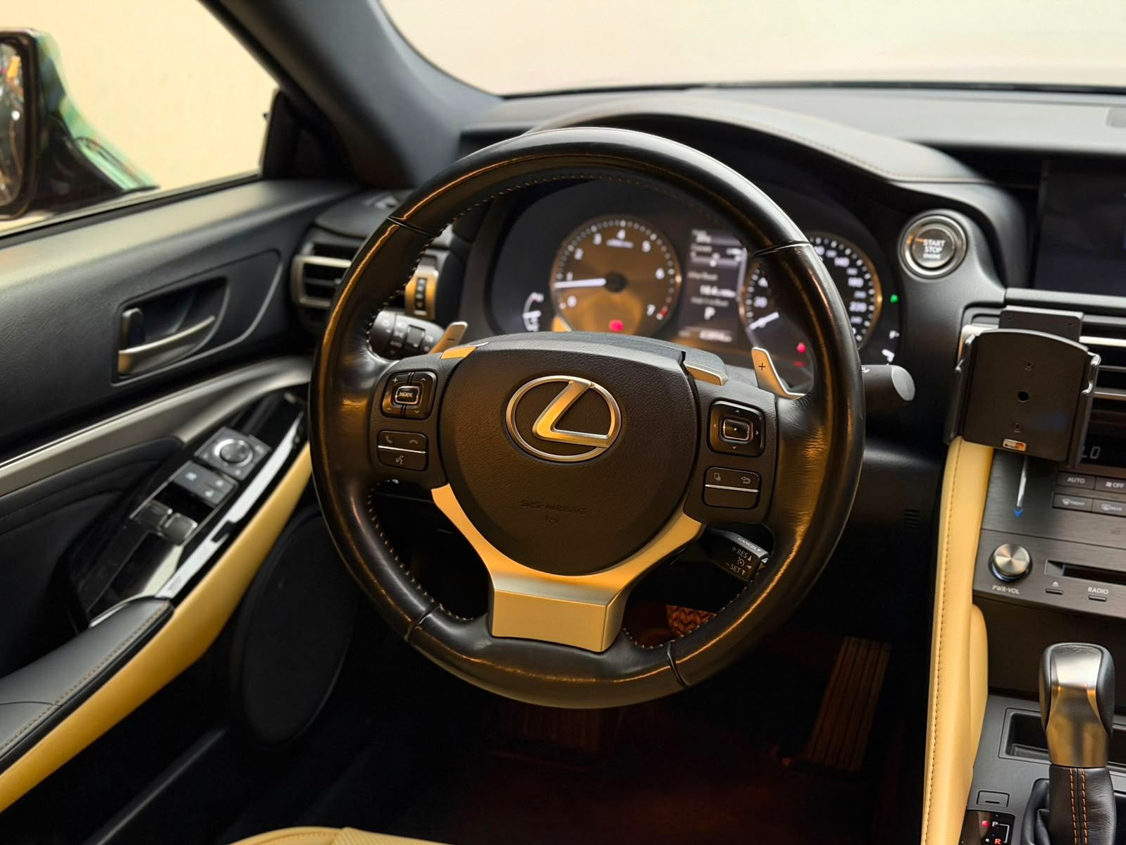 Lexus RC 350 2019 — photo 10 for sale in Qatar