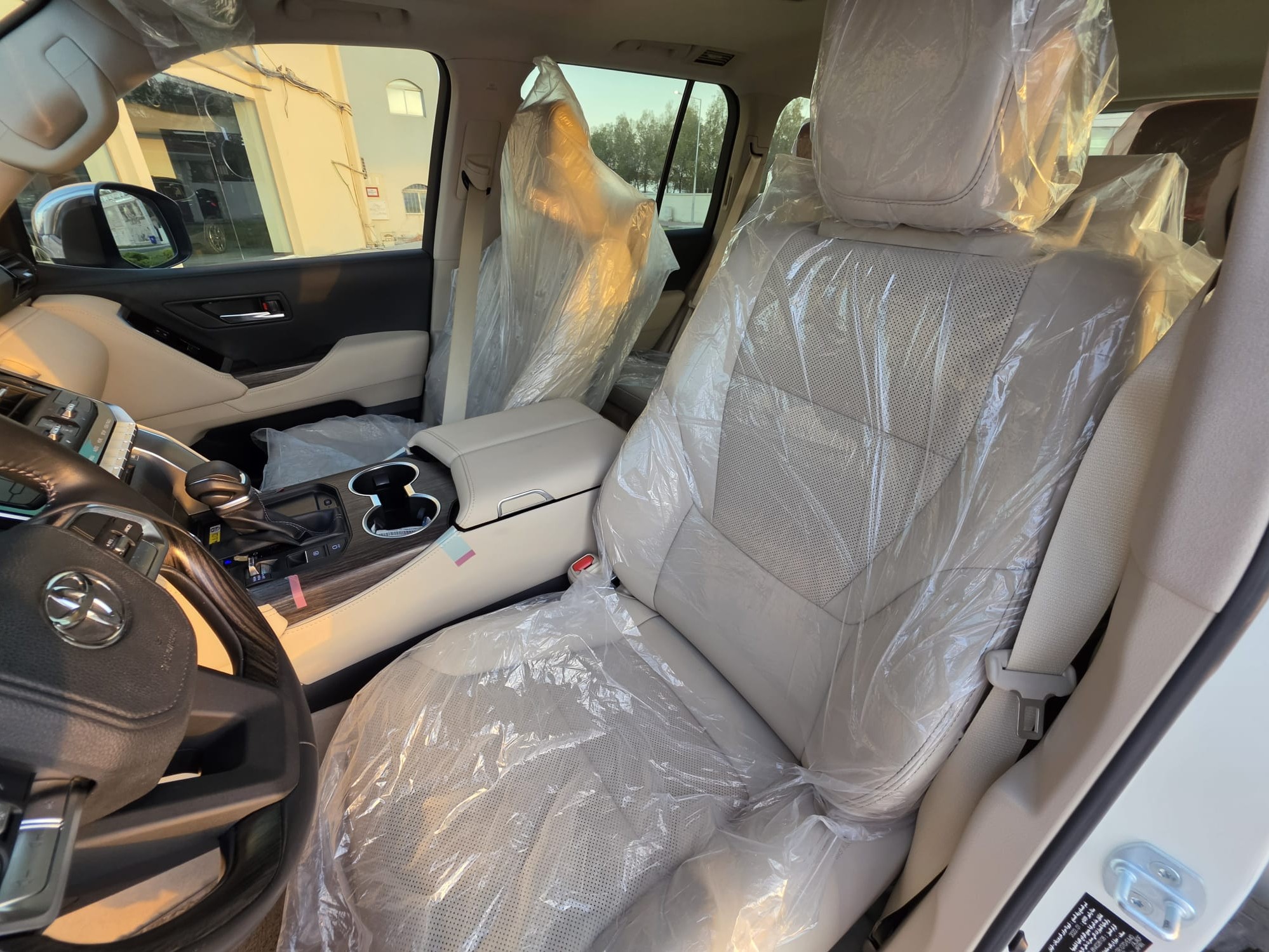 Toyota Land Cruiser VX Twin Turbo 2022 — photo 11 for sale in Qatar