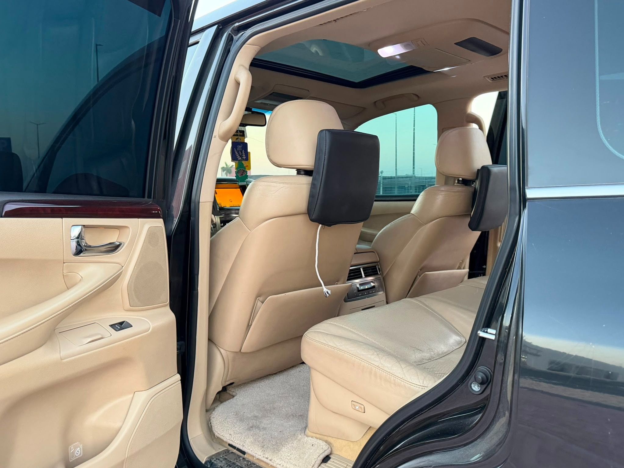 Lexus LX 570 S 2011 — photo 11 for sale in Qatar