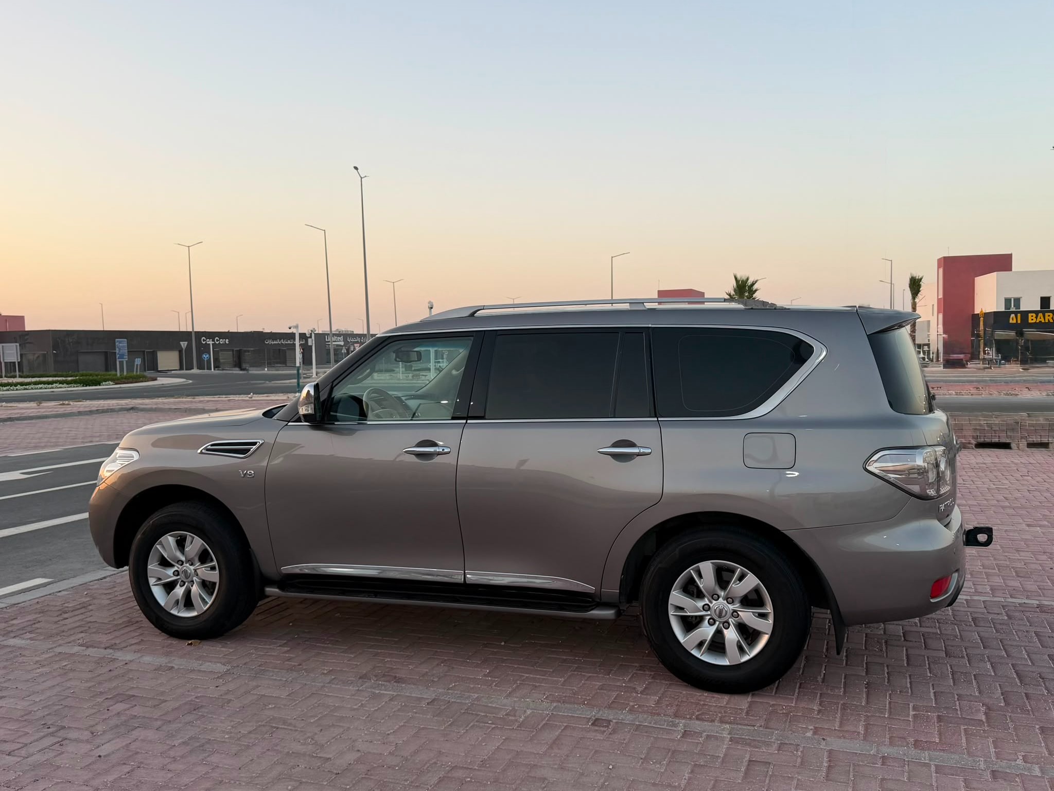 Nissan Patrol SE 2012 - Image 2