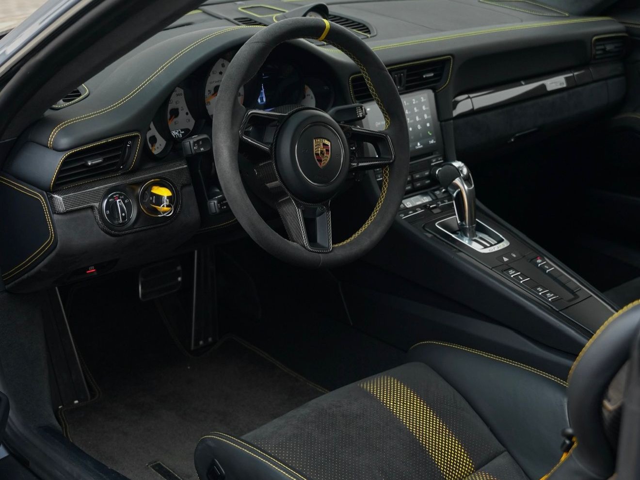 Porsche GT3 R/S Weissach 2019 - Image 2