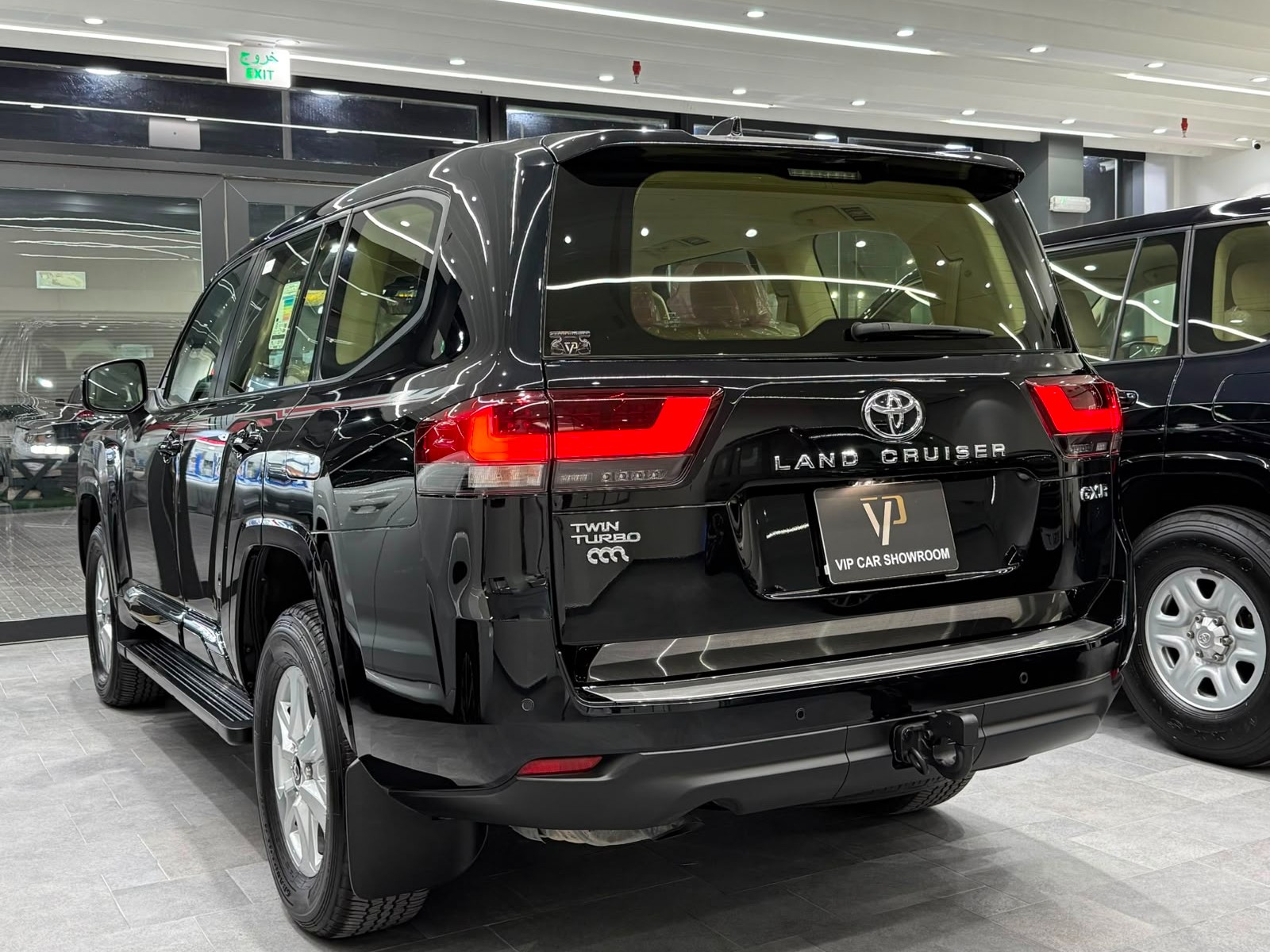 Toyota Land Cruiser GXR Twin Turbo 2025 — photo 10 for sale in Qatar