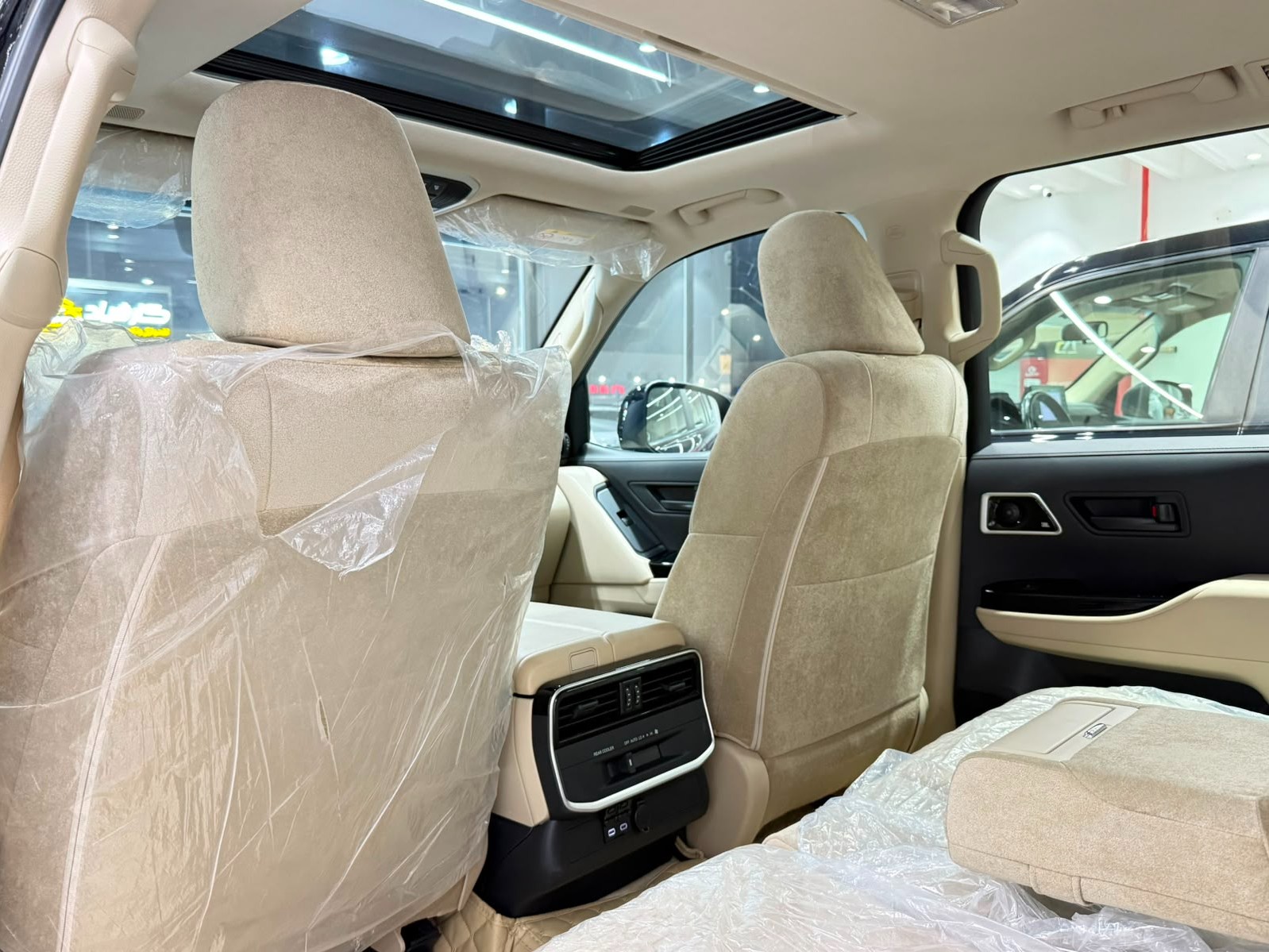 Toyota Land Cruiser GXR Twin Turbo 2025 — photo 12 for sale in Qatar