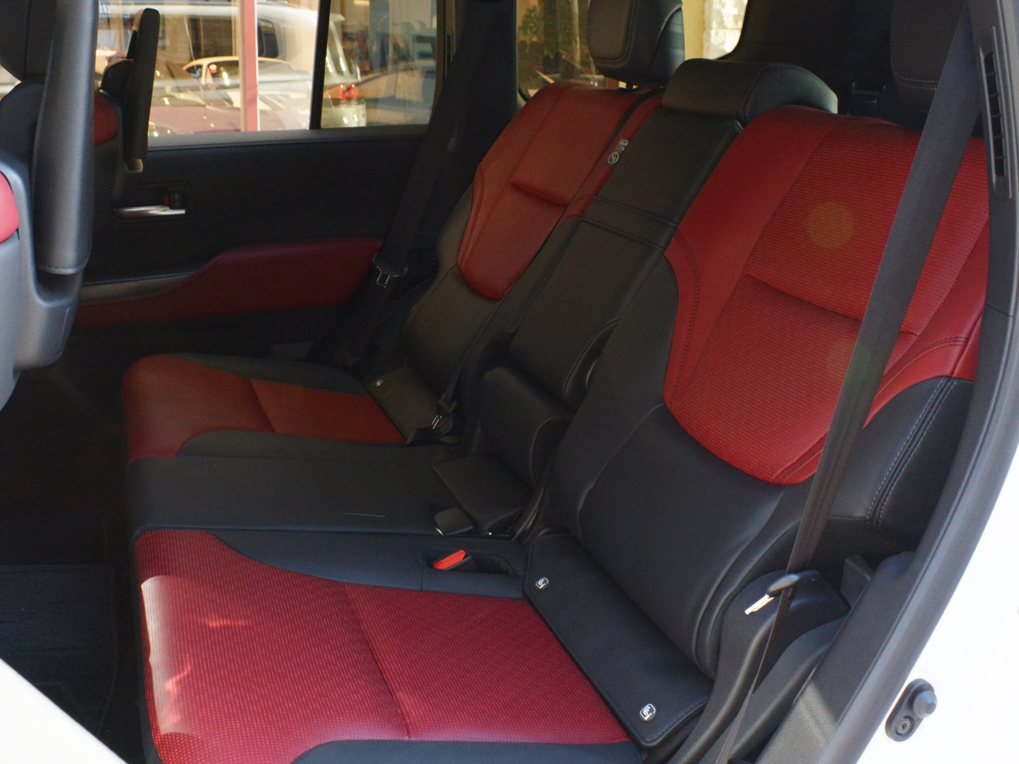 Toyota Land Cruiser VX.R 2025 - Image 4