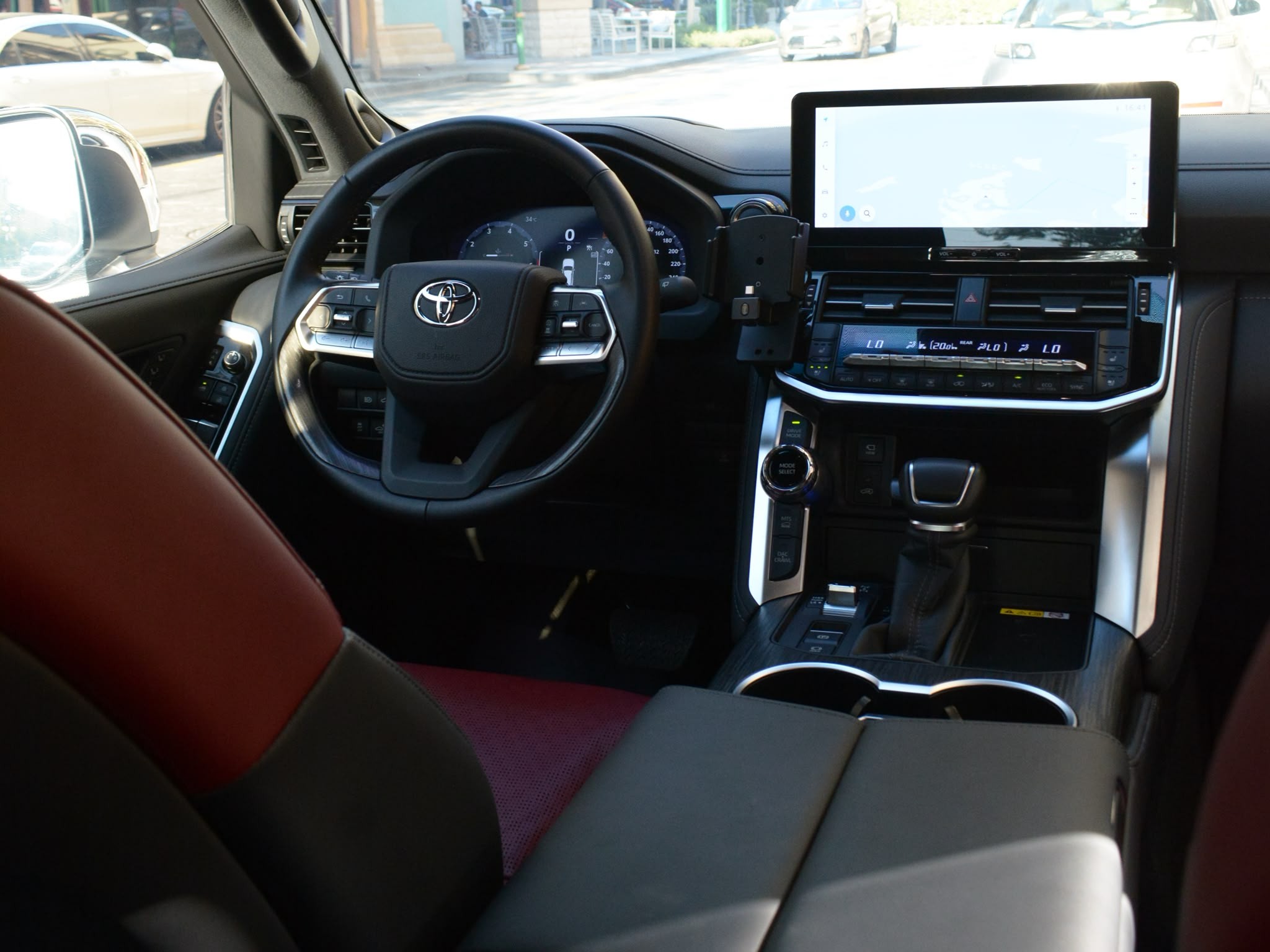 Toyota Land Cruiser VX.R 2025 — photo 9 for sale in Qatar