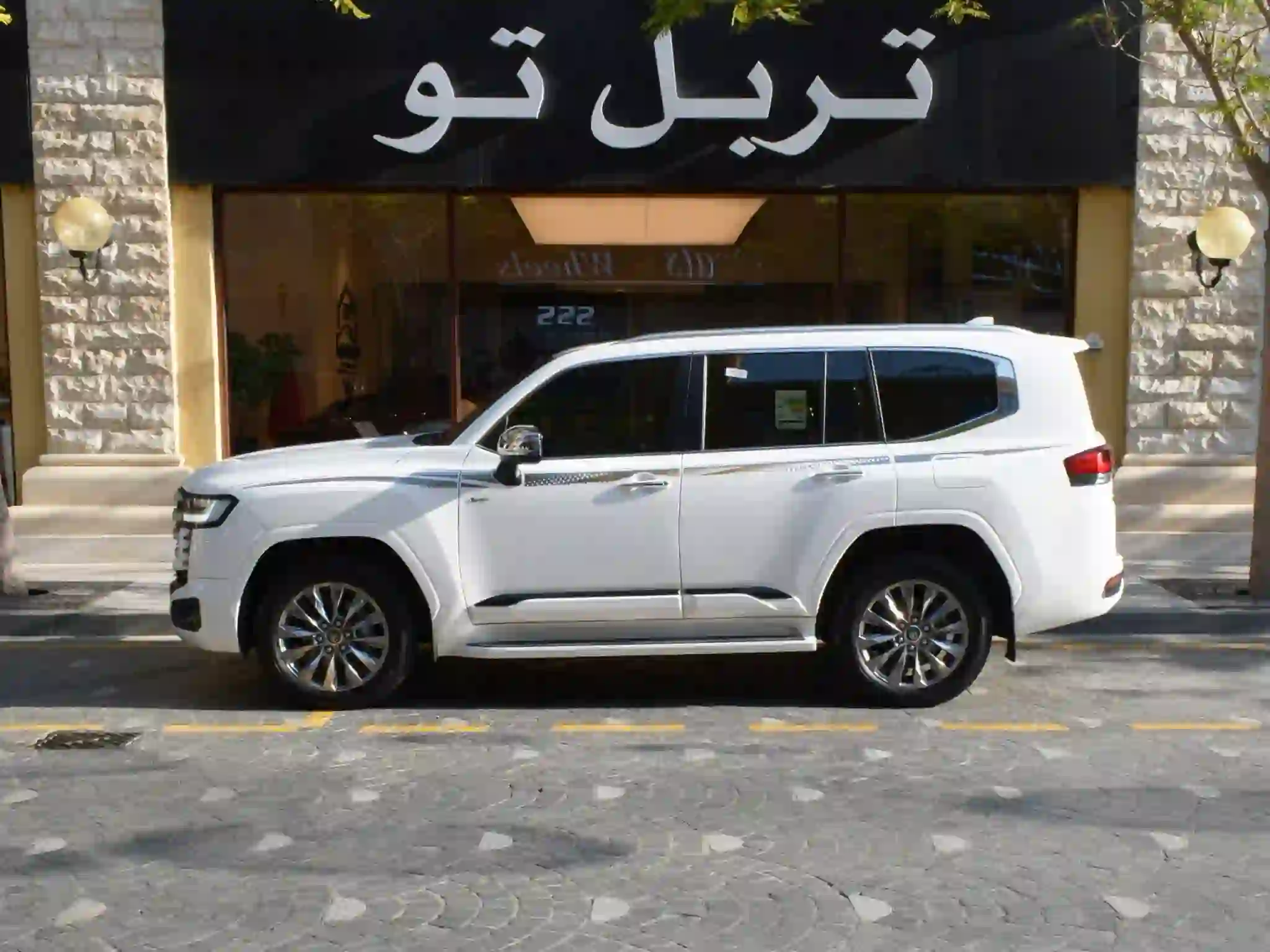 Toyota Land Cruiser VX.R 2025 — photo 12 for sale in Qatar