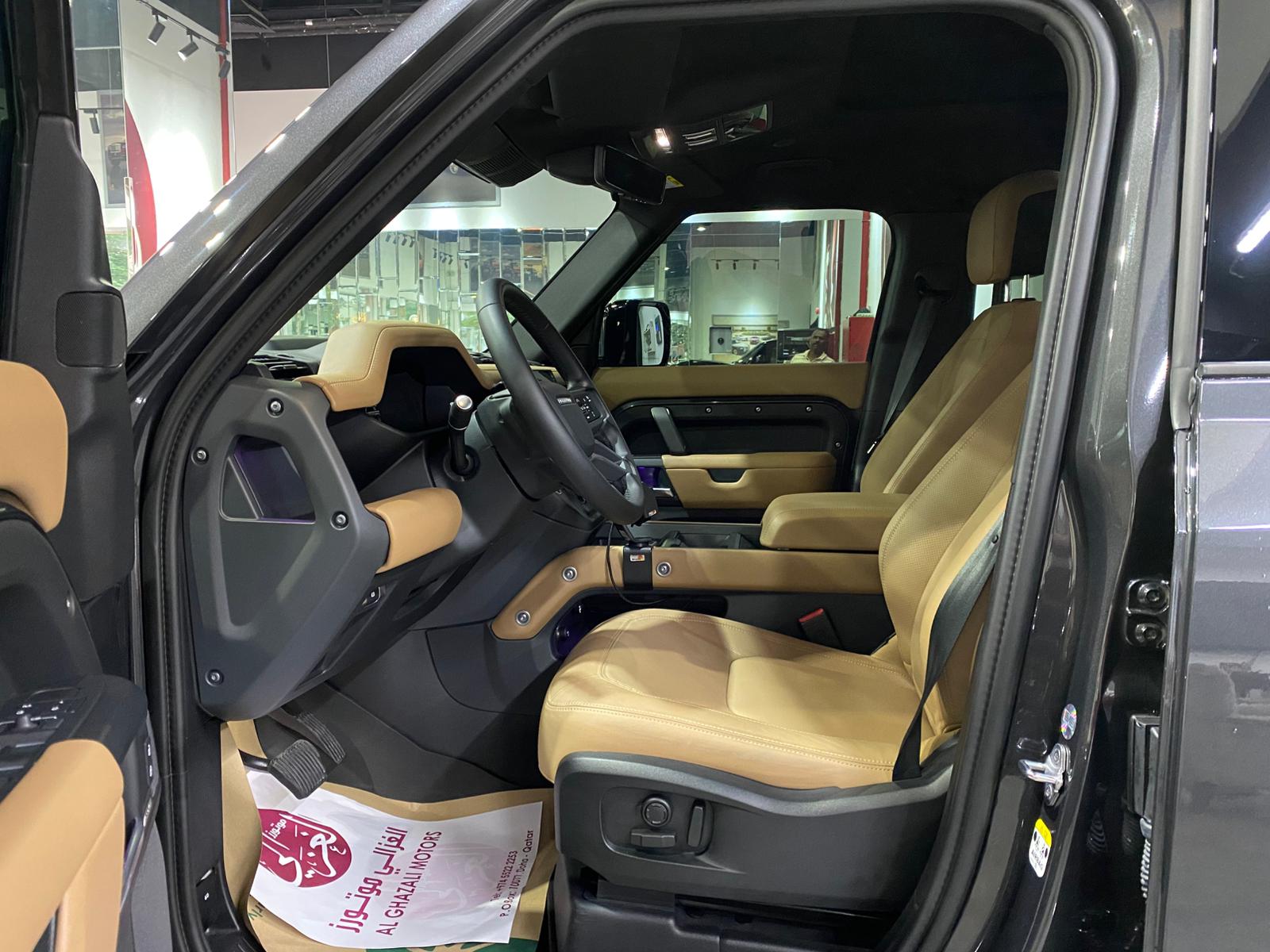 Land Rover Defender 110 HSE 2026 - Image 2