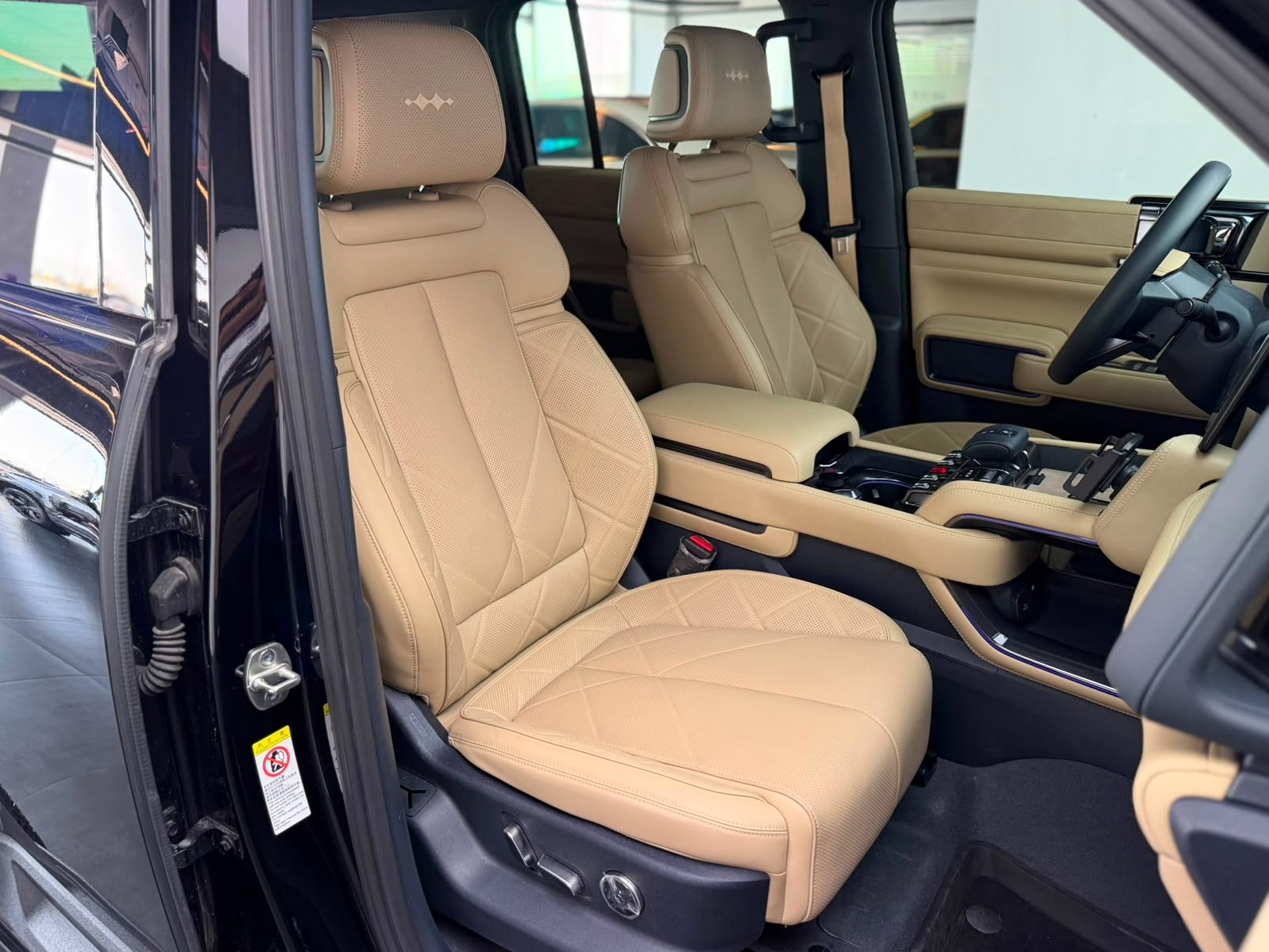 BYD LEOPARD 5 2025 - Image 3