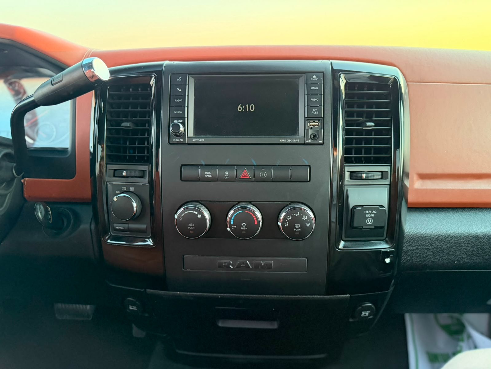 Dodge Ram 1500 2012 - Image 3
