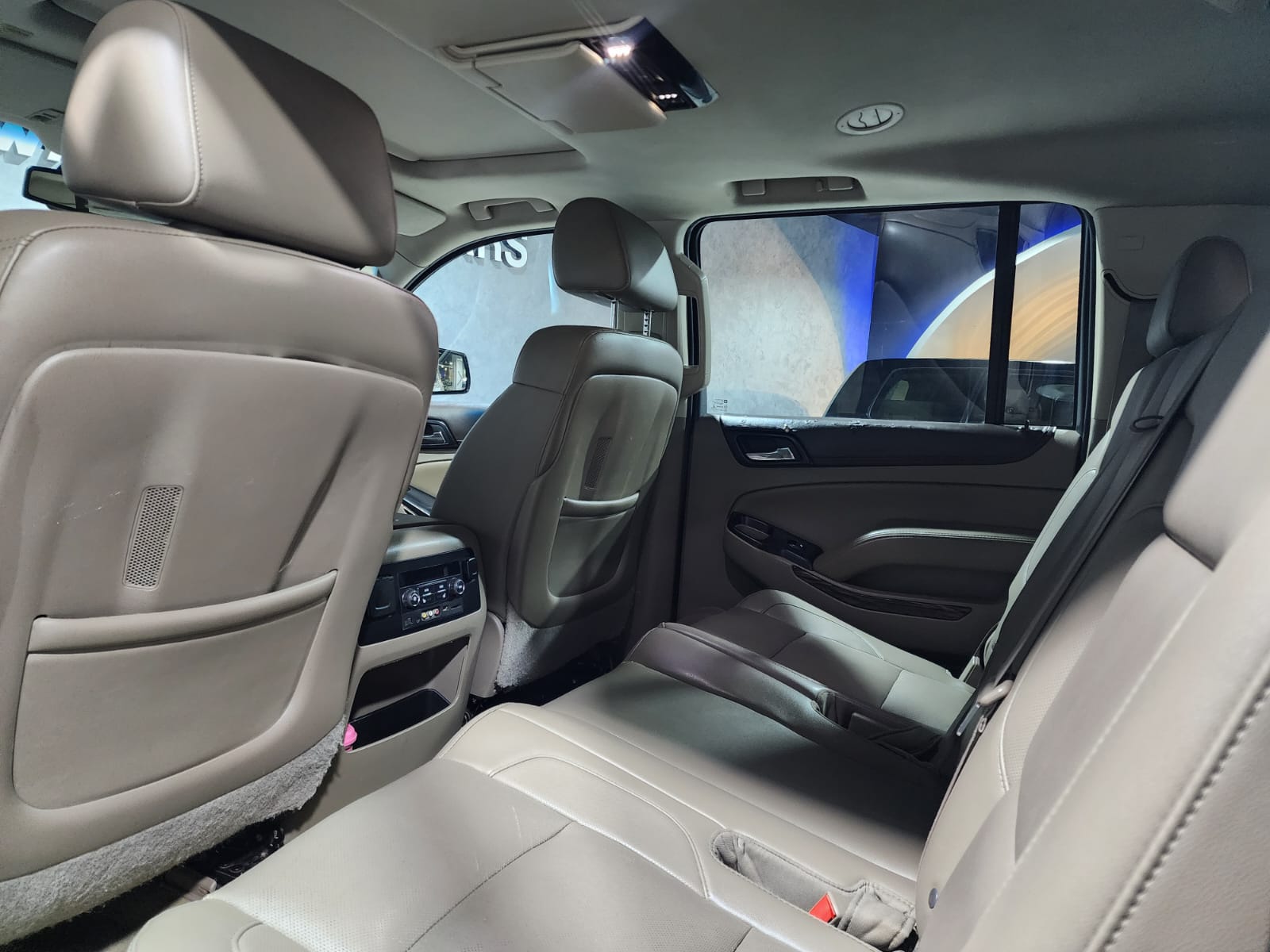 GMC Yukon SLT 2015 - Image 3