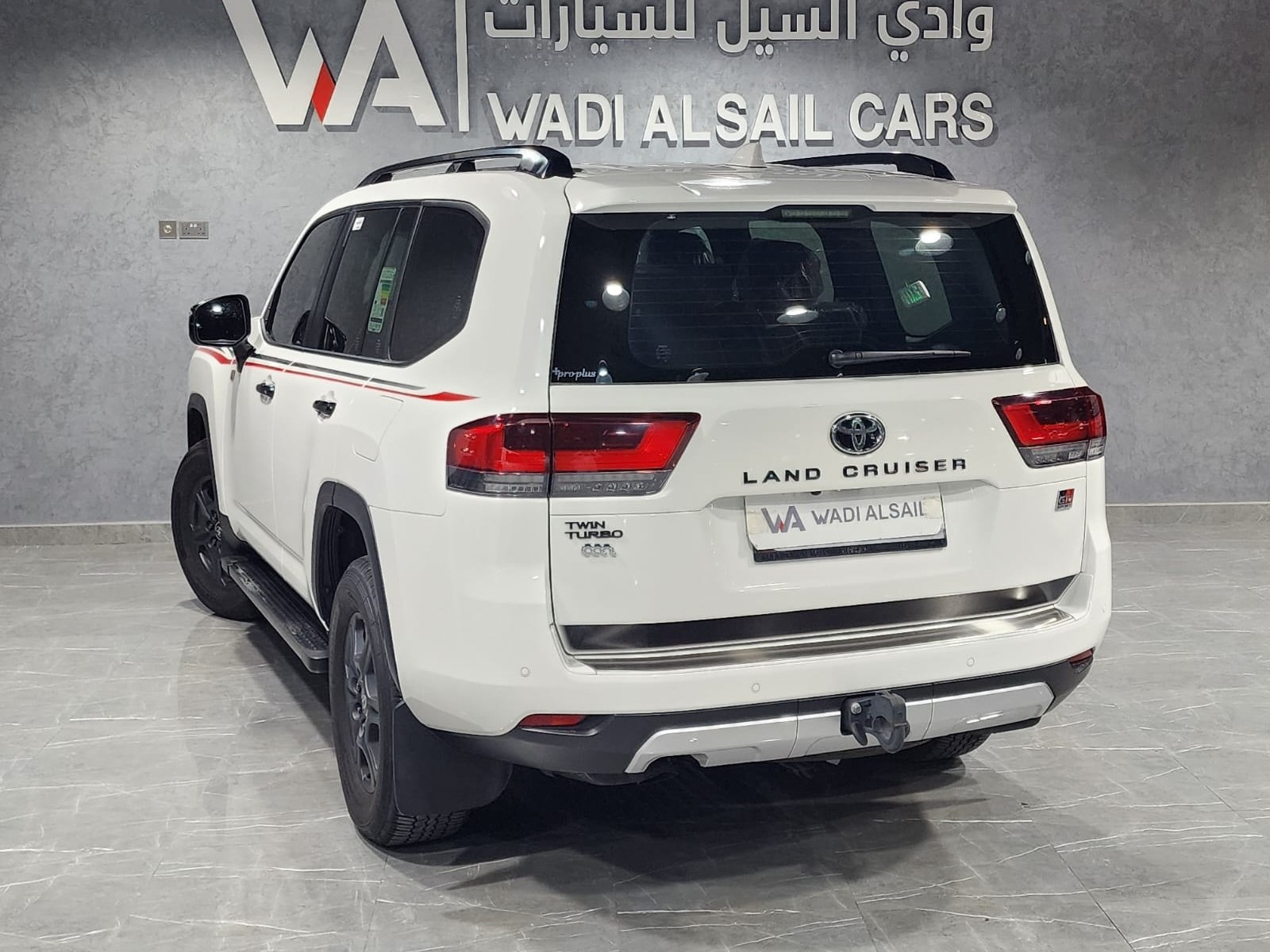 Toyota Land Cruiser G/R 2025 - Image 2
