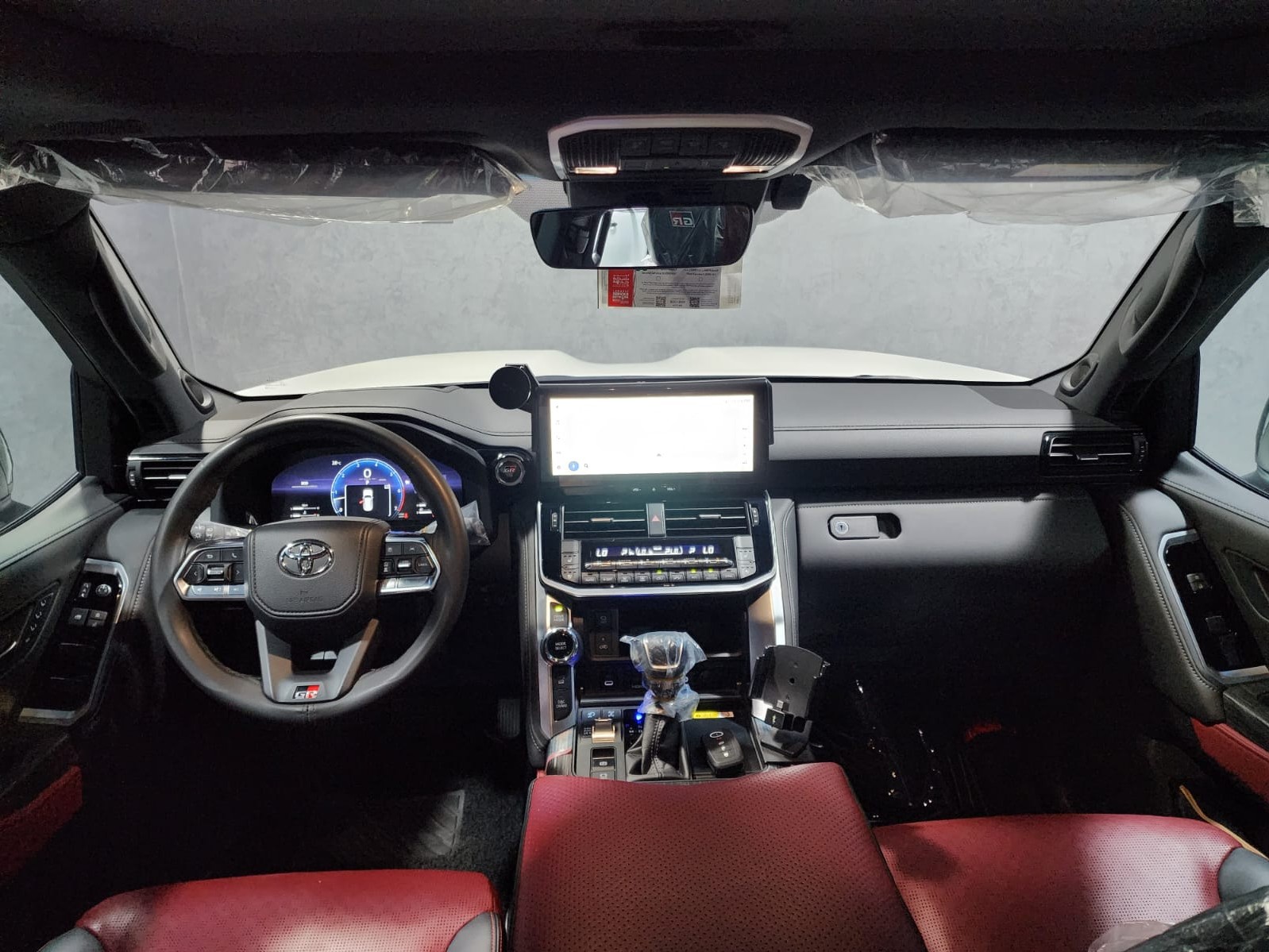 Toyota Land Cruiser G/R 2025 - Image 4