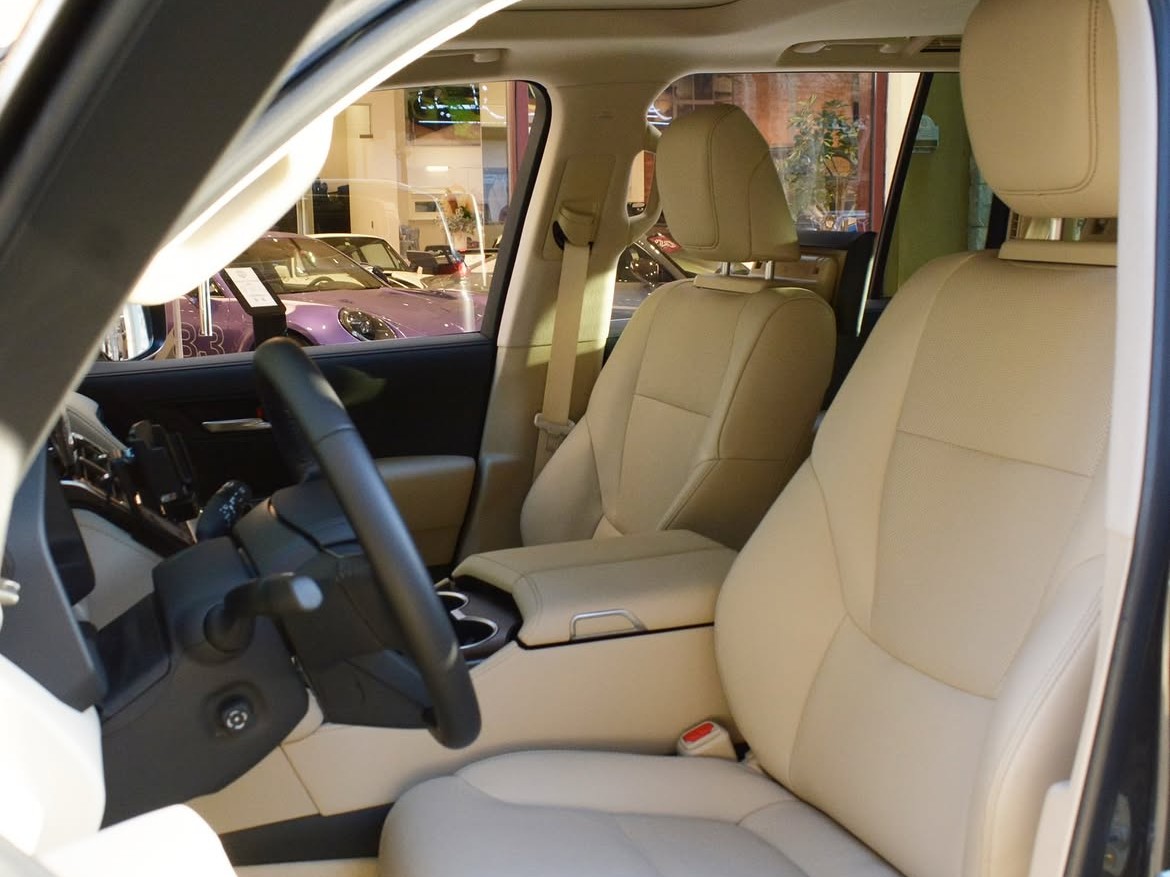 Toyota Land Cruiser VX 2026 - Image 2