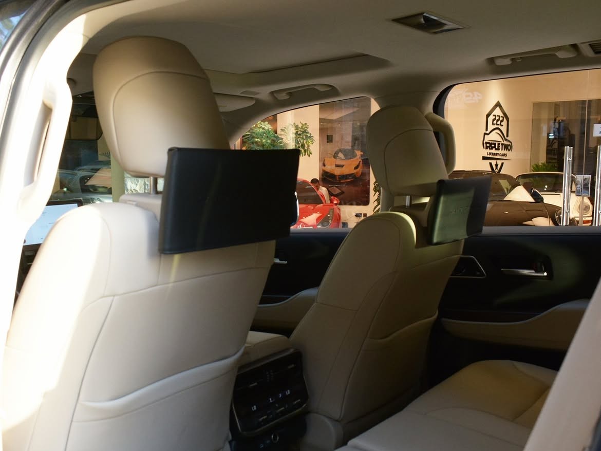 Toyota Land Cruiser VX 2026 - Image 4