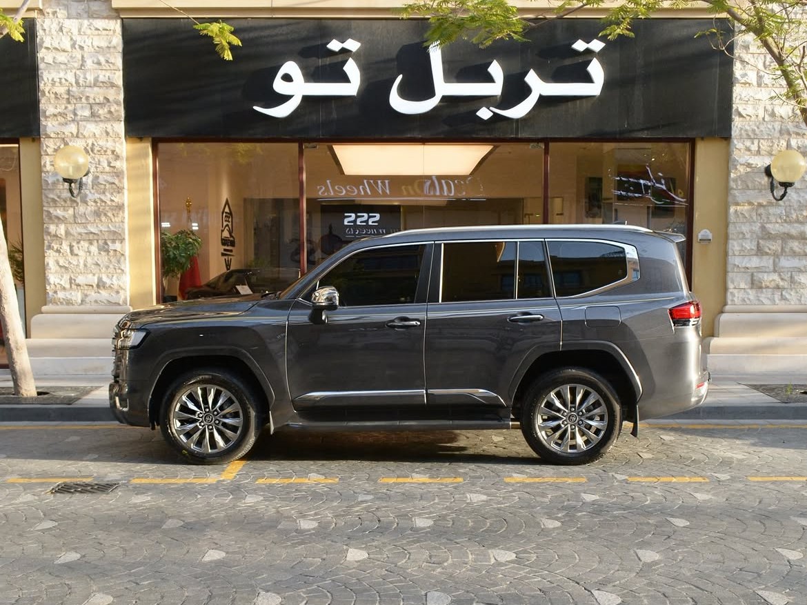 Toyota Land Cruiser VX 2026 — photo 12 for sale in Qatar