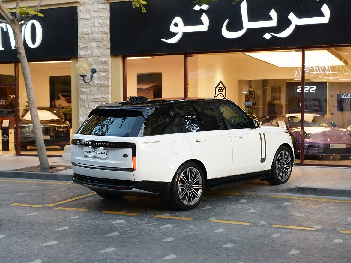 Land Rover Range Rover Vogue 2023 — photo 10 for sale in Qatar