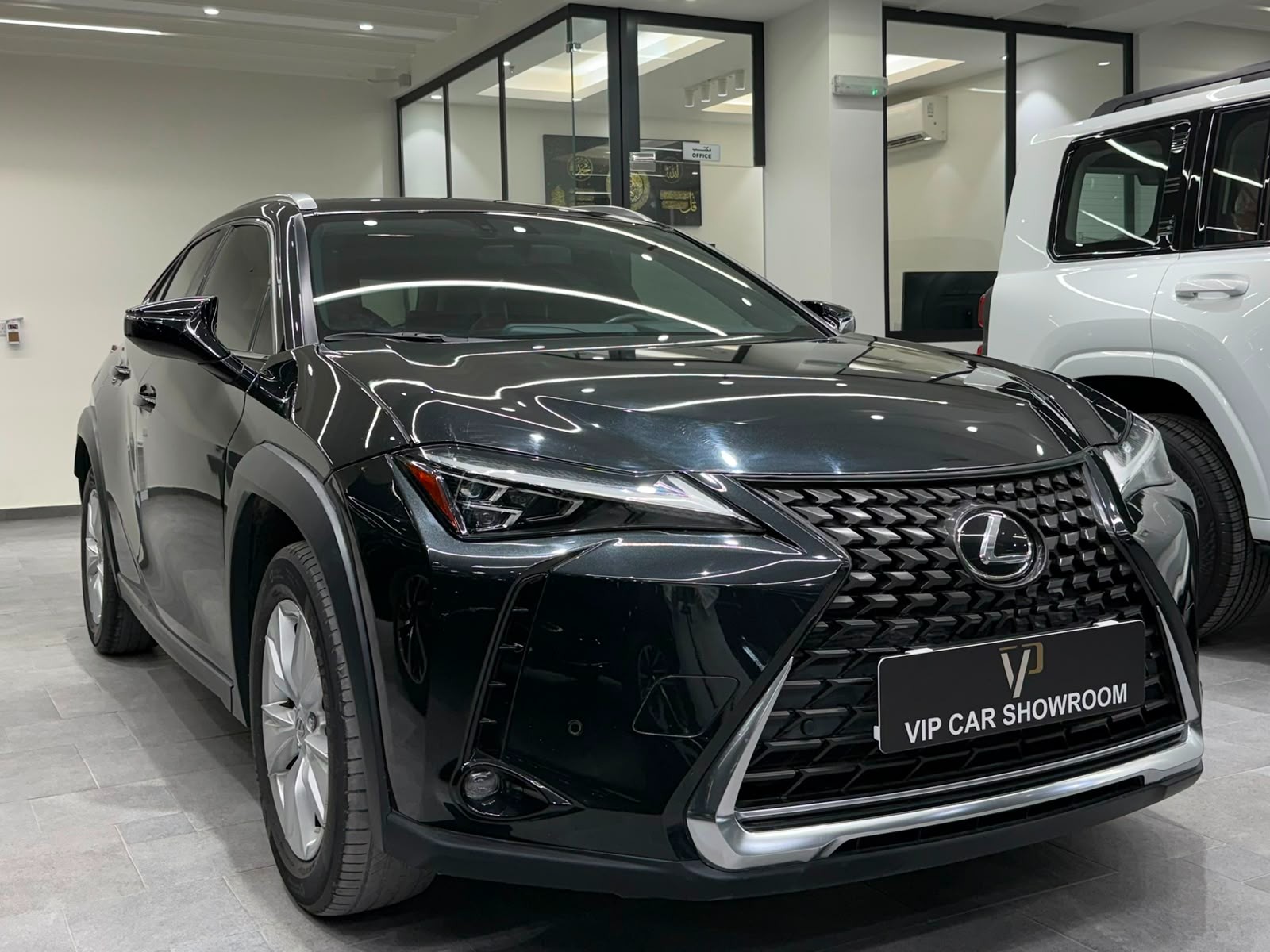 Lexus UX 200 2022 - Image 3