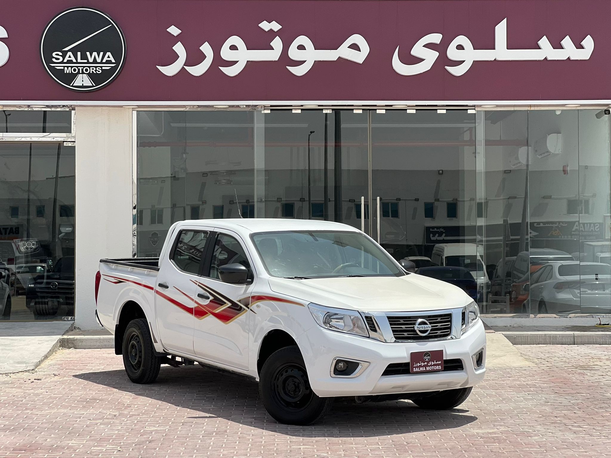 Nissan Navara 2017 — photo 11 for sale in Qatar