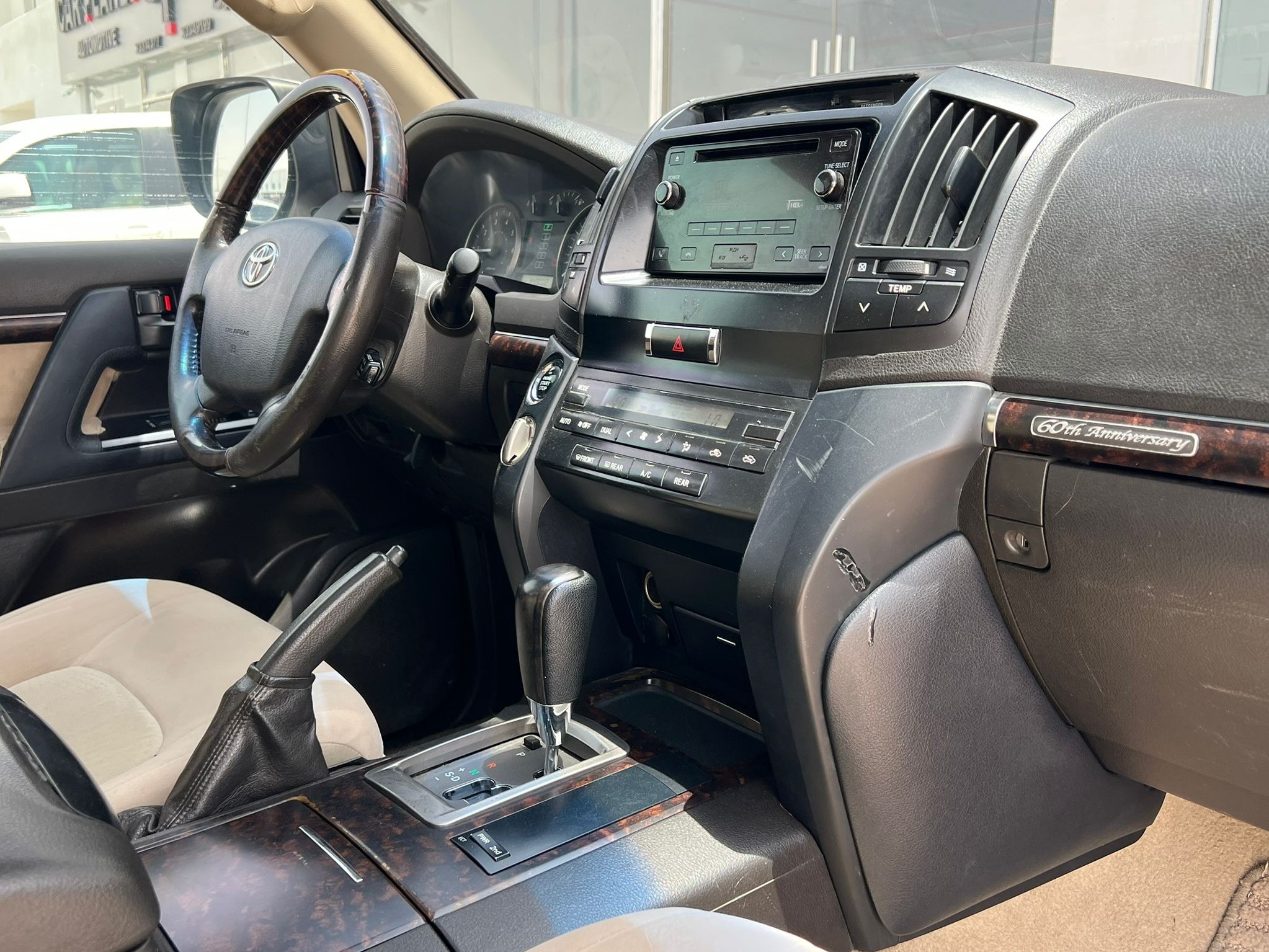 Toyota Land Cruiser GX 2011 - Image 4