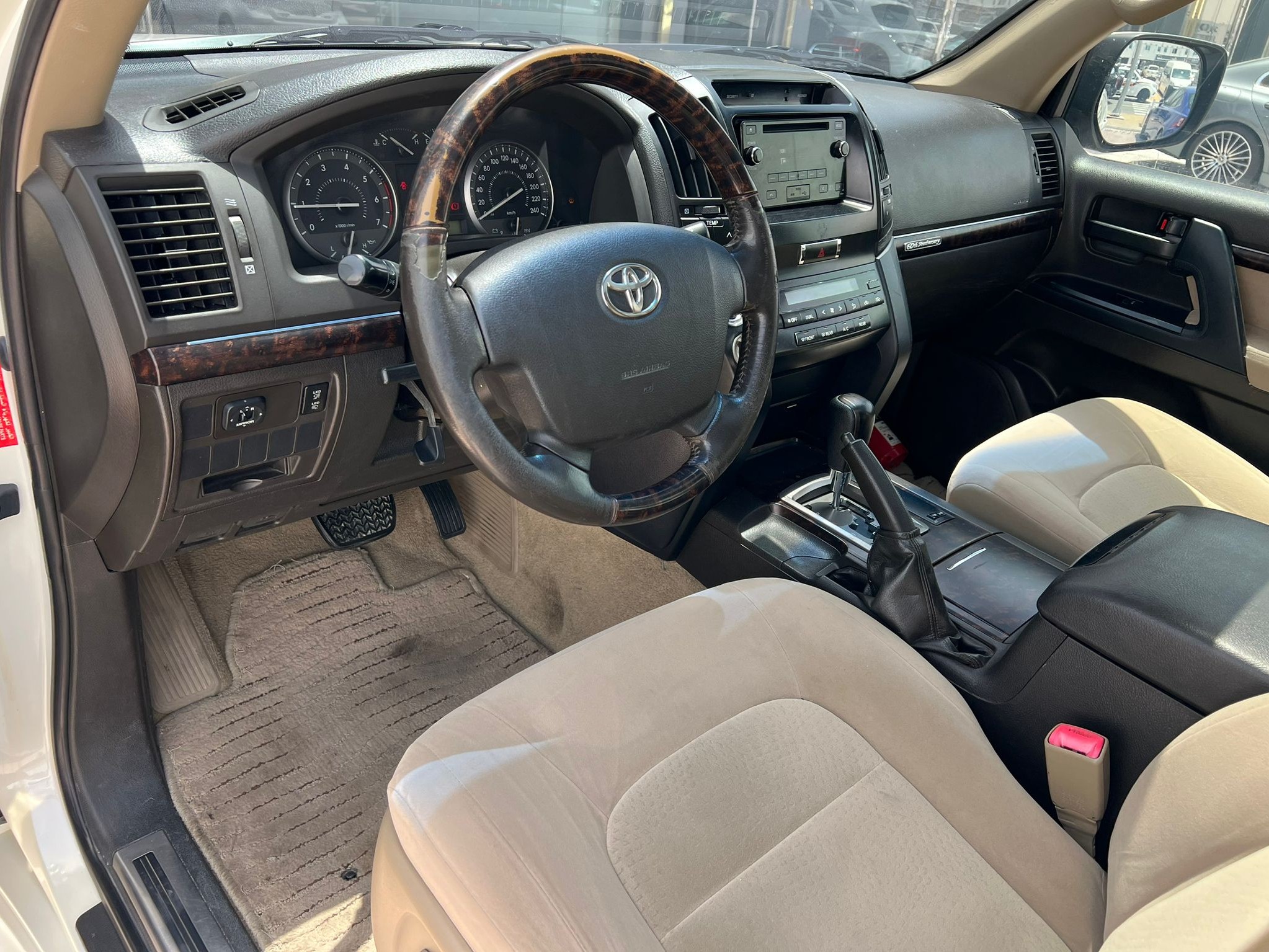 Toyota Land Cruiser GX 2011 — photo 12 for sale in Qatar