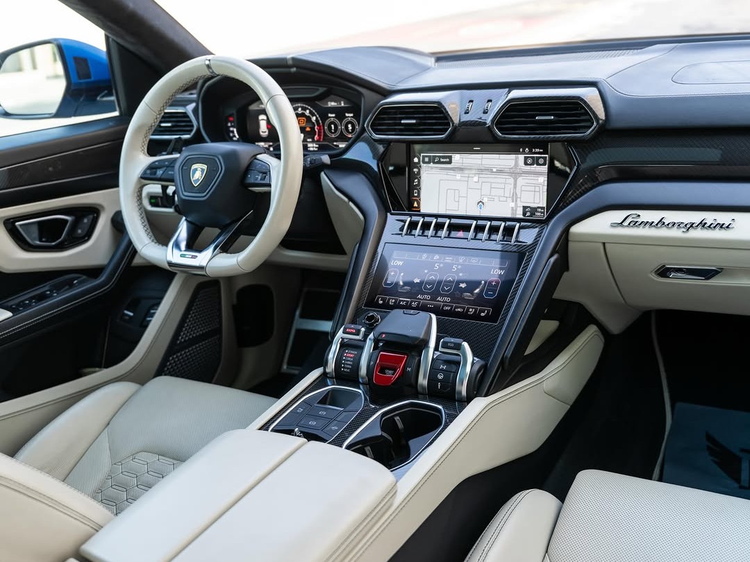 Lamborghini Urus 2022 - Image 4