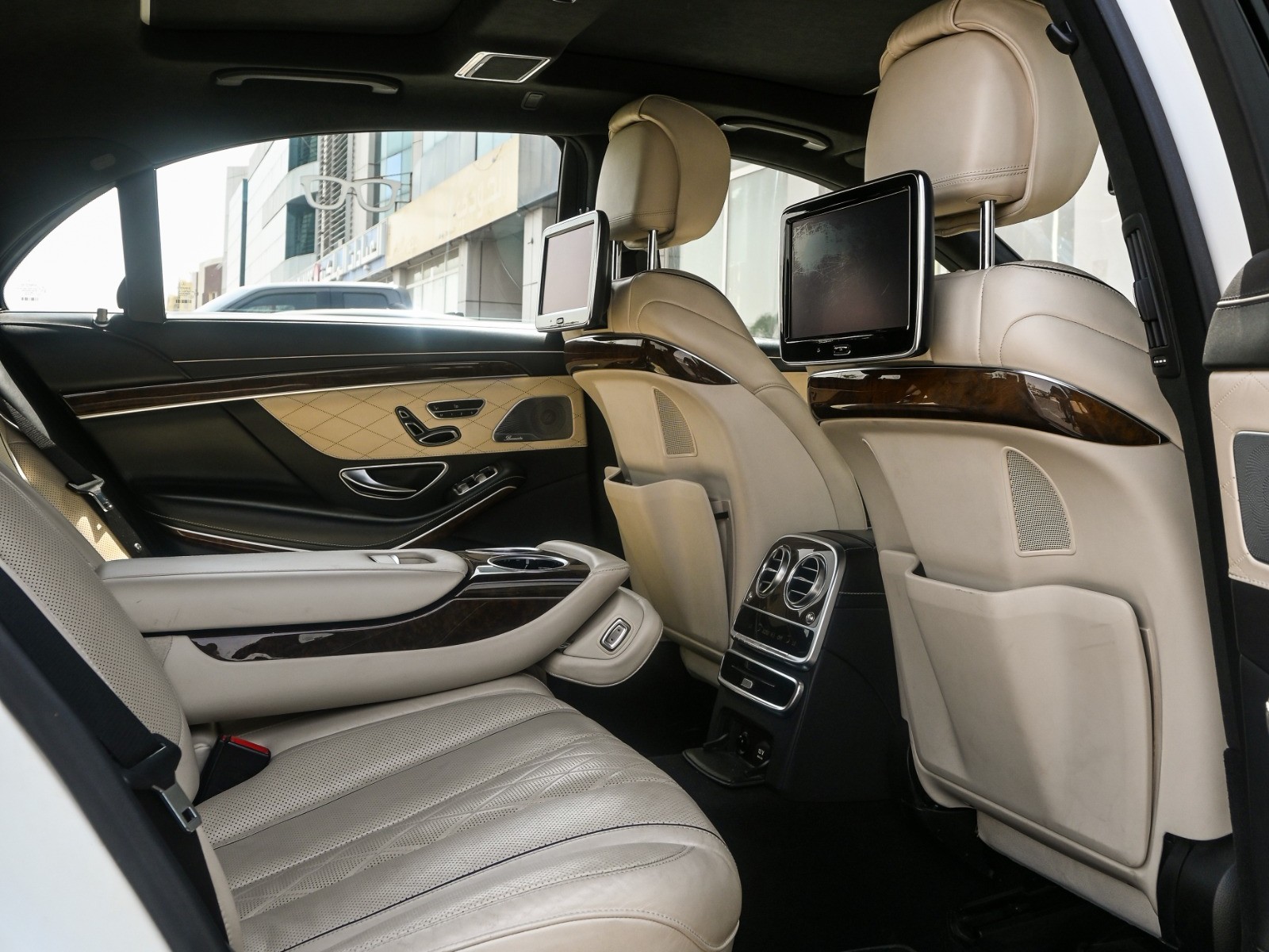 Mercedes-Benz S-Class Sedan 500 2015 - Image 2