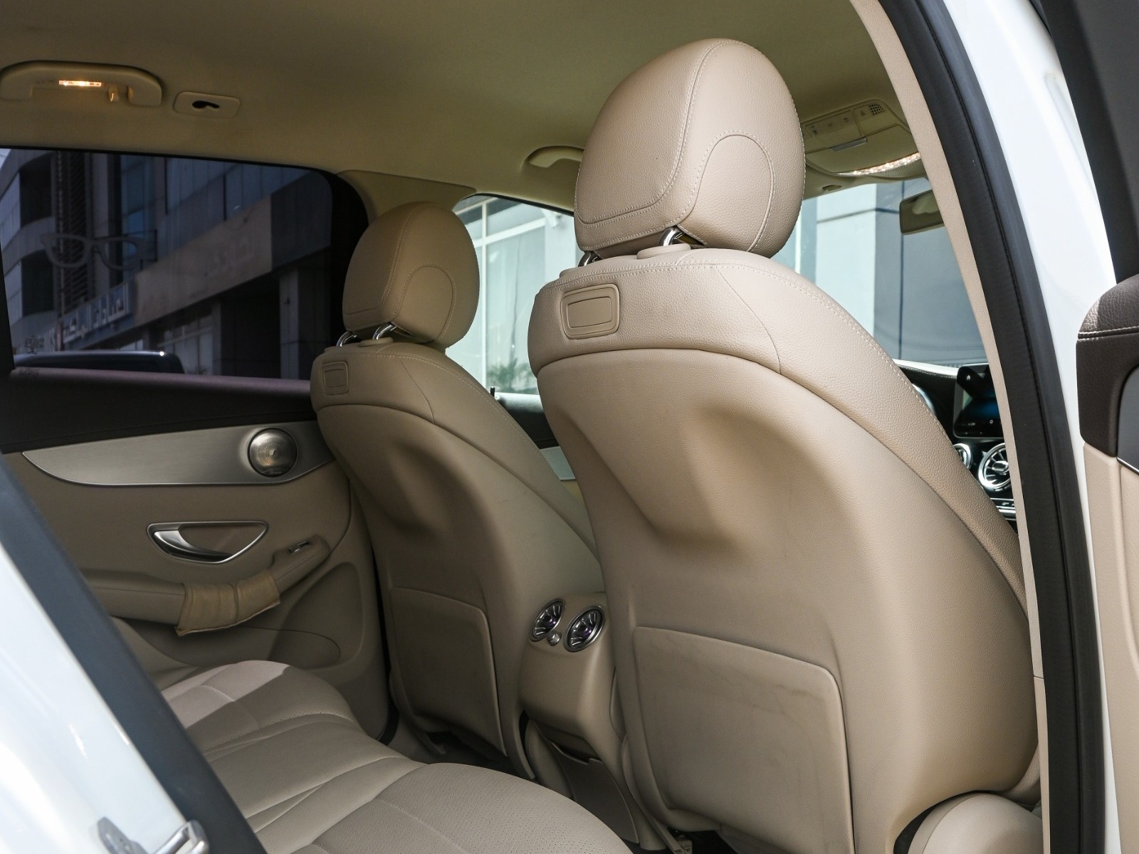 Mercedes-Benz GLC  200 2020 - Image 2