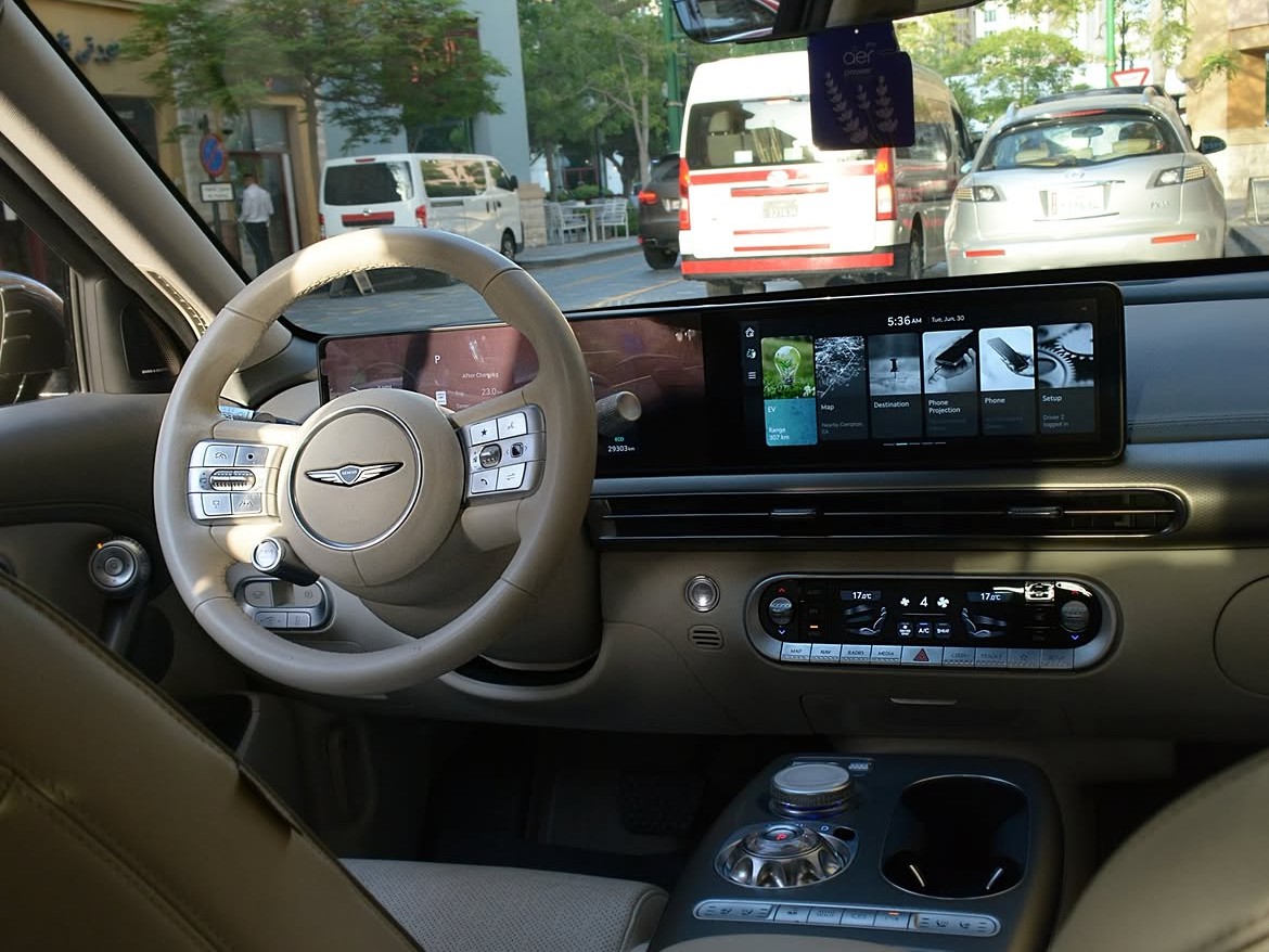 Genesis GV 60 2023 — photo 9 for sale in Qatar