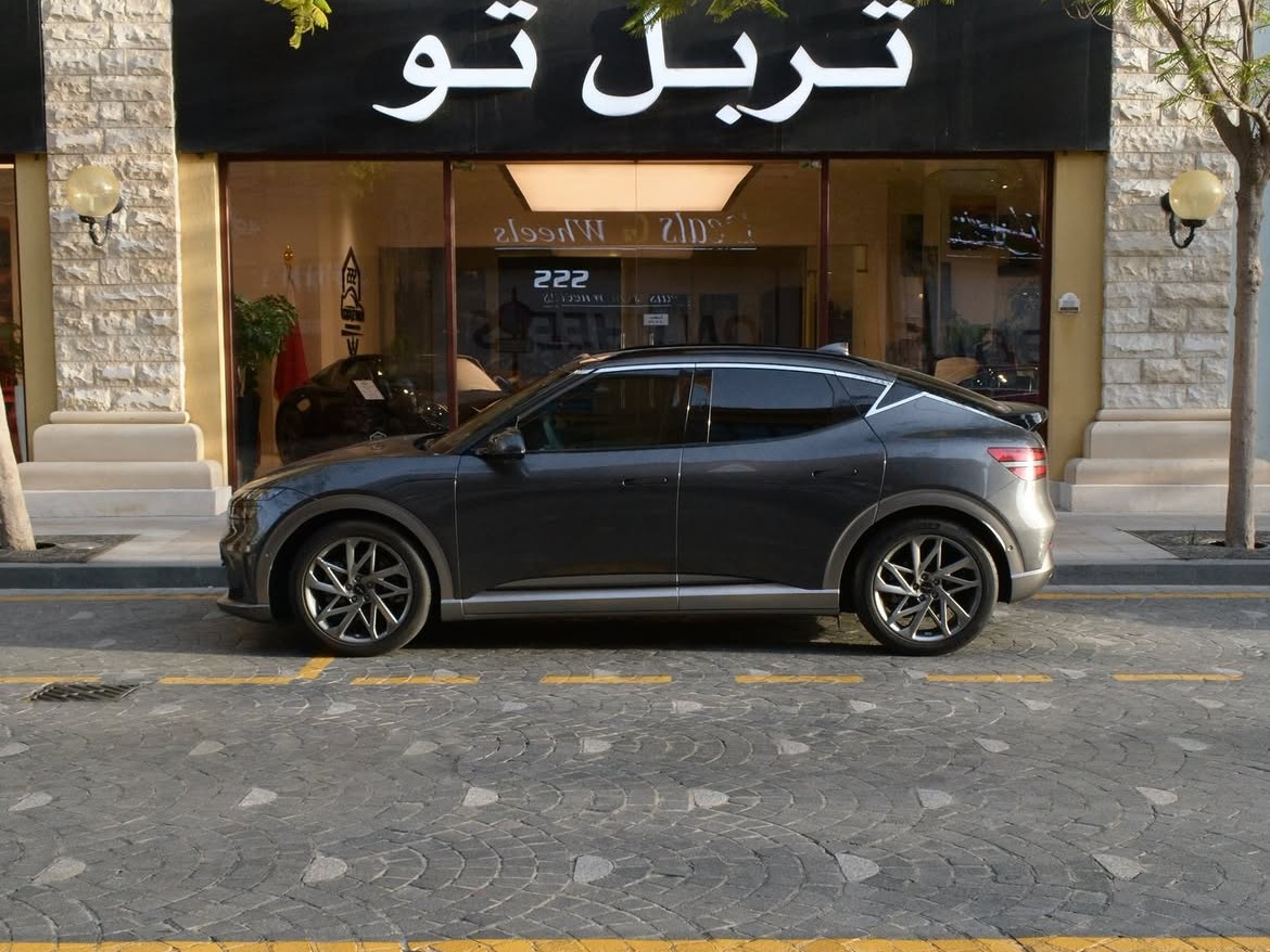 Genesis GV 60 2023 — photo 10 for sale in Qatar