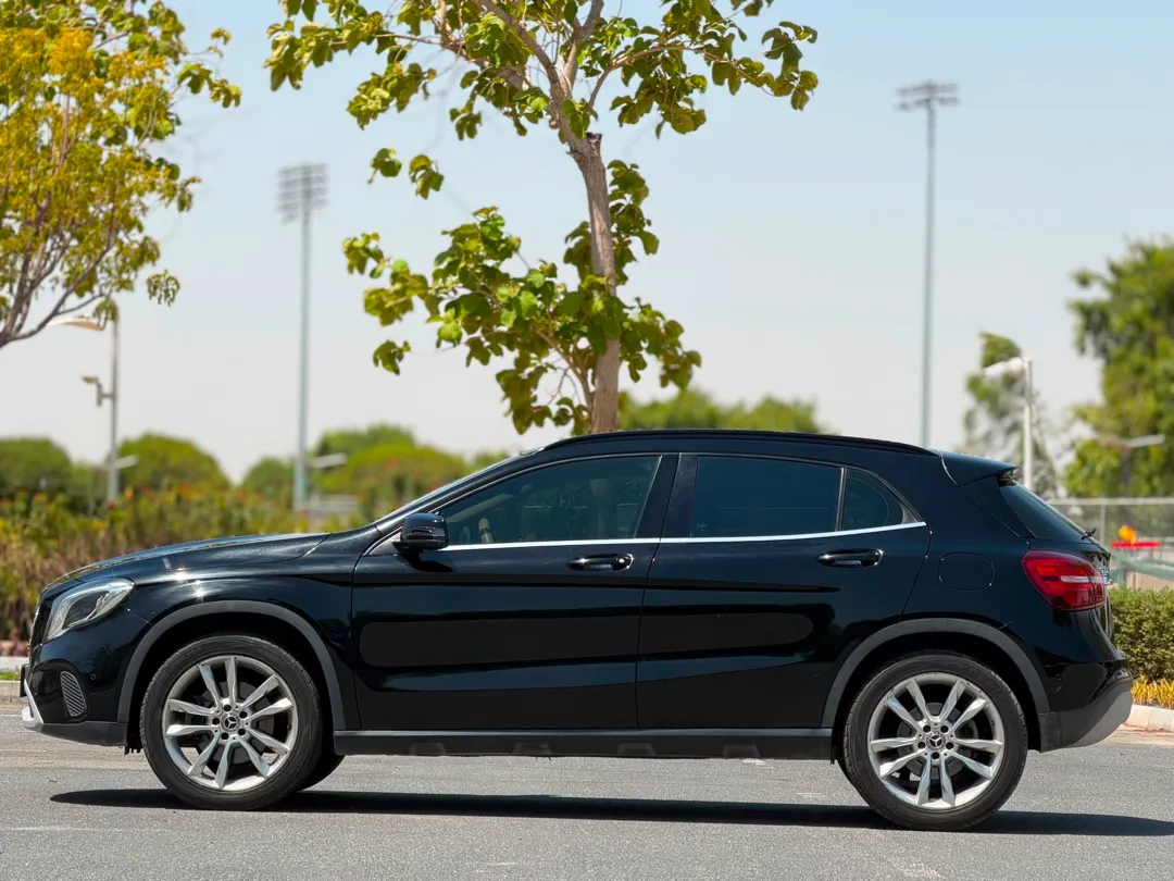 Mercedes-Benz GLA 220 4MATIC 2019 — photo 12 for sale in Qatar