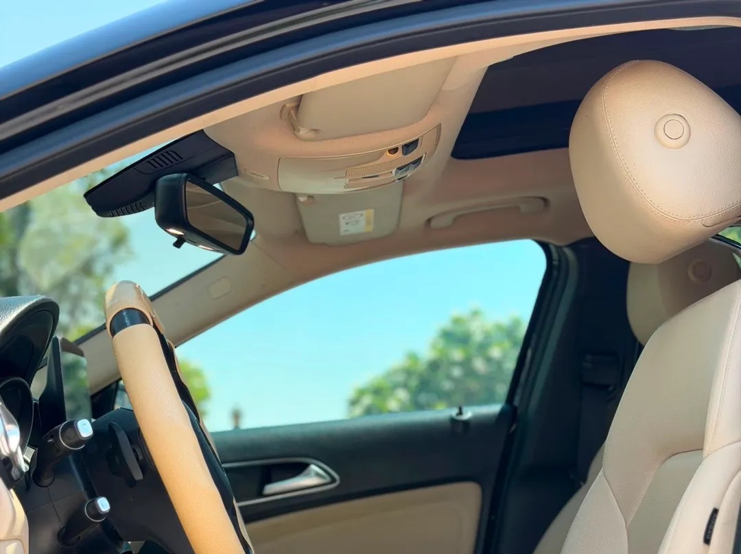 Mercedes-Benz GLA  220 4MATIC 2019 - Image 2