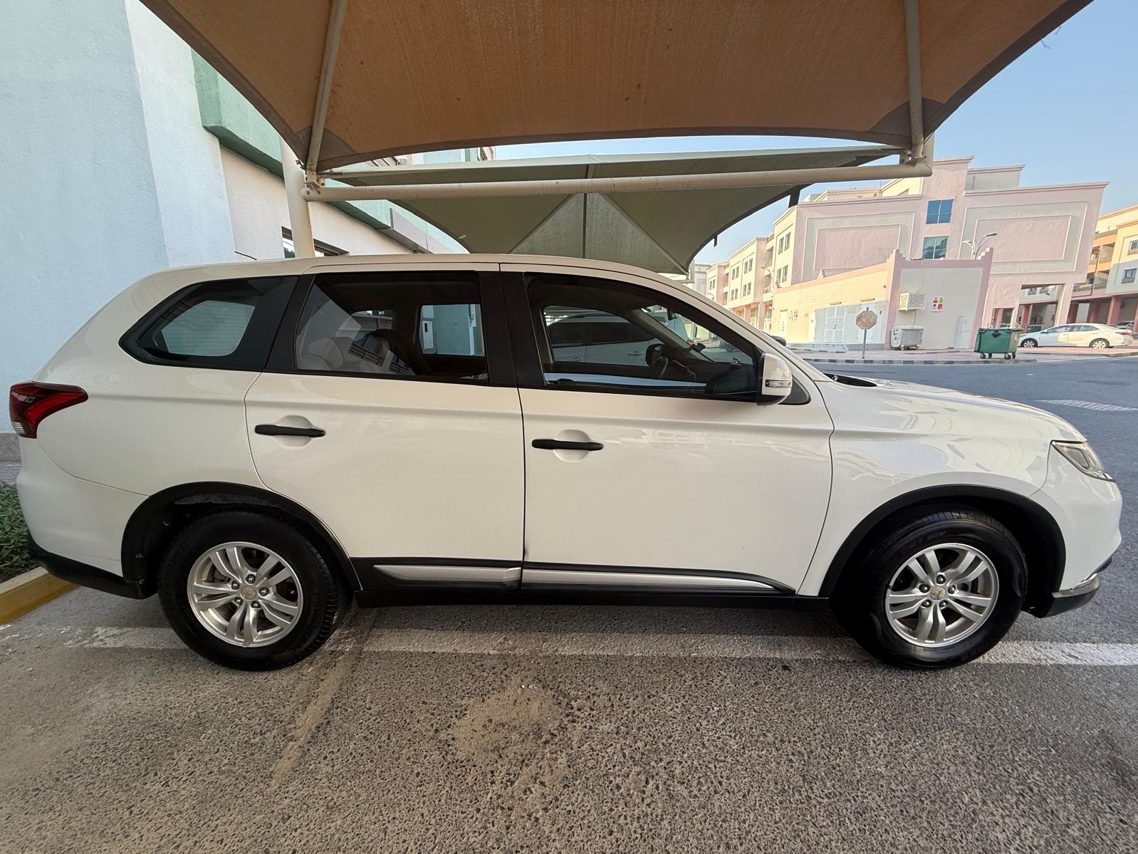 Mitsubishi Outlander 2017 - Image 4