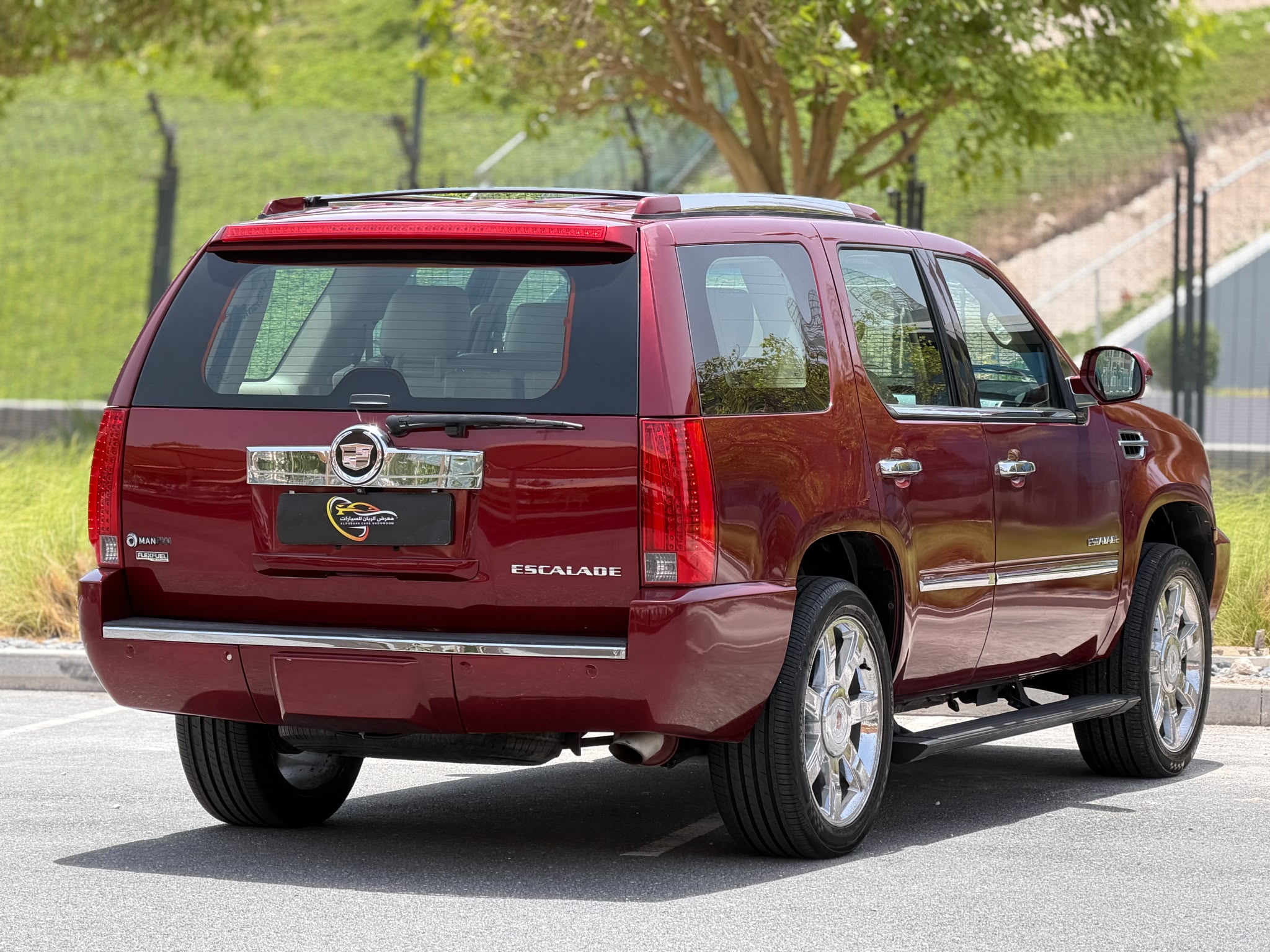 Cadillac Escalade 2011 — photo 13 for sale in Qatar