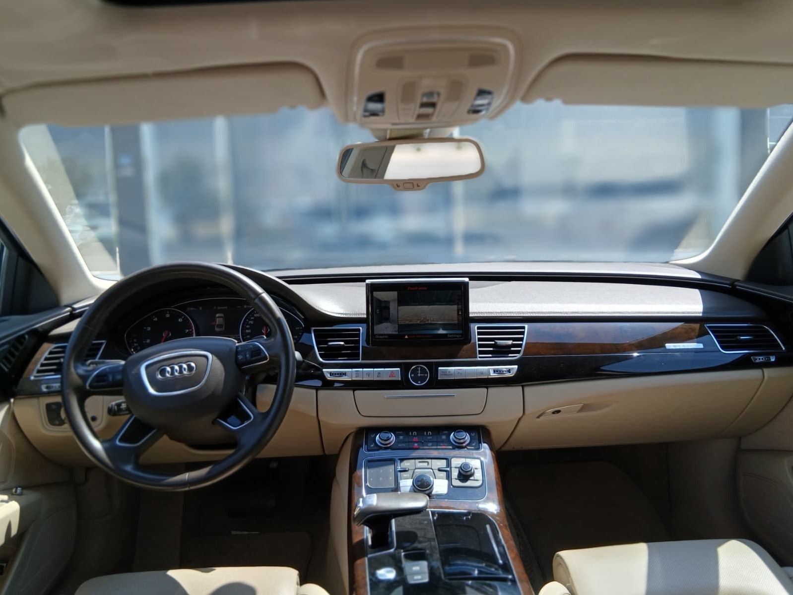 Audi A8 2015 - Image 2