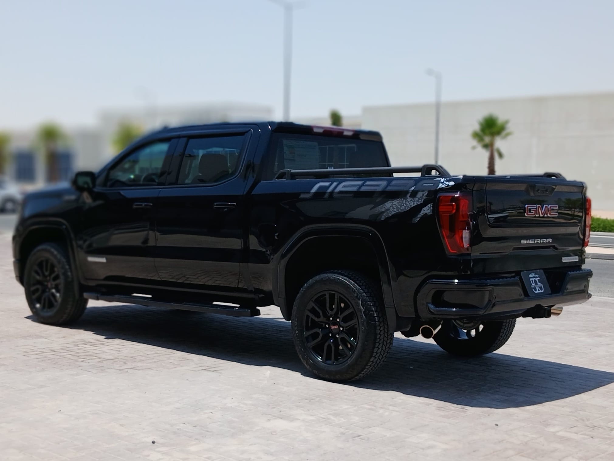 GMC Sierra AT4 2024 - Image 3