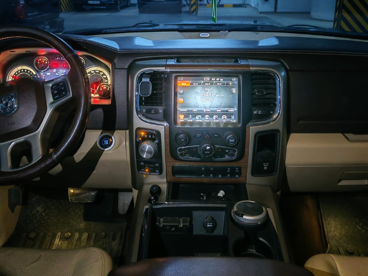 Dodge Ram Laramie 2014 - Image 2