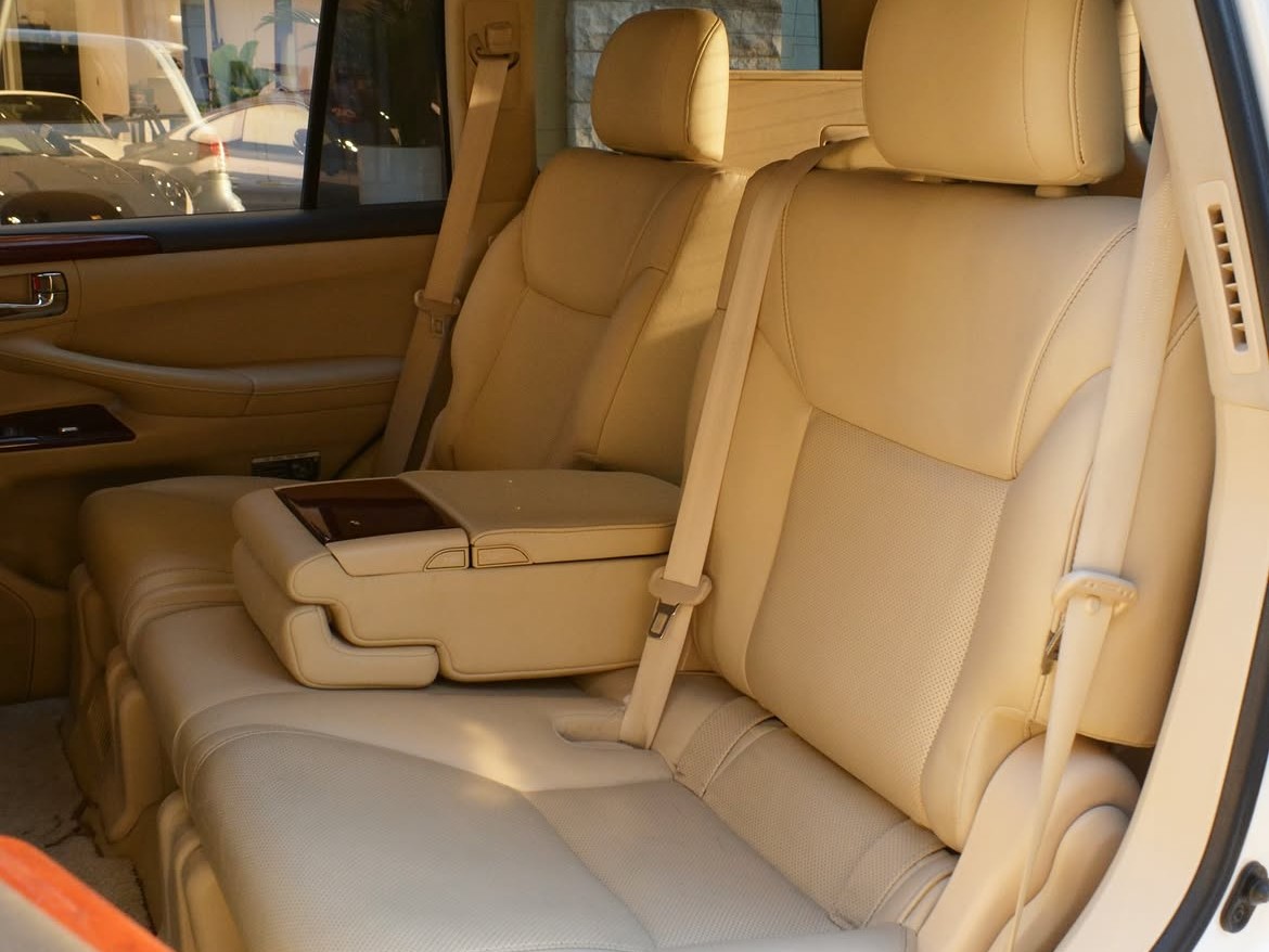 Lexus LX 570 S 2013 - Image 4