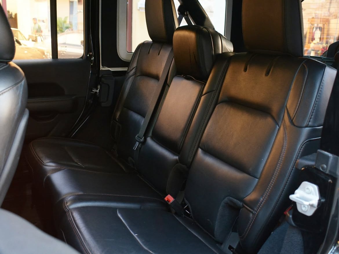 Jeep Wrangler Rubicon 392 2021 - Image 2
