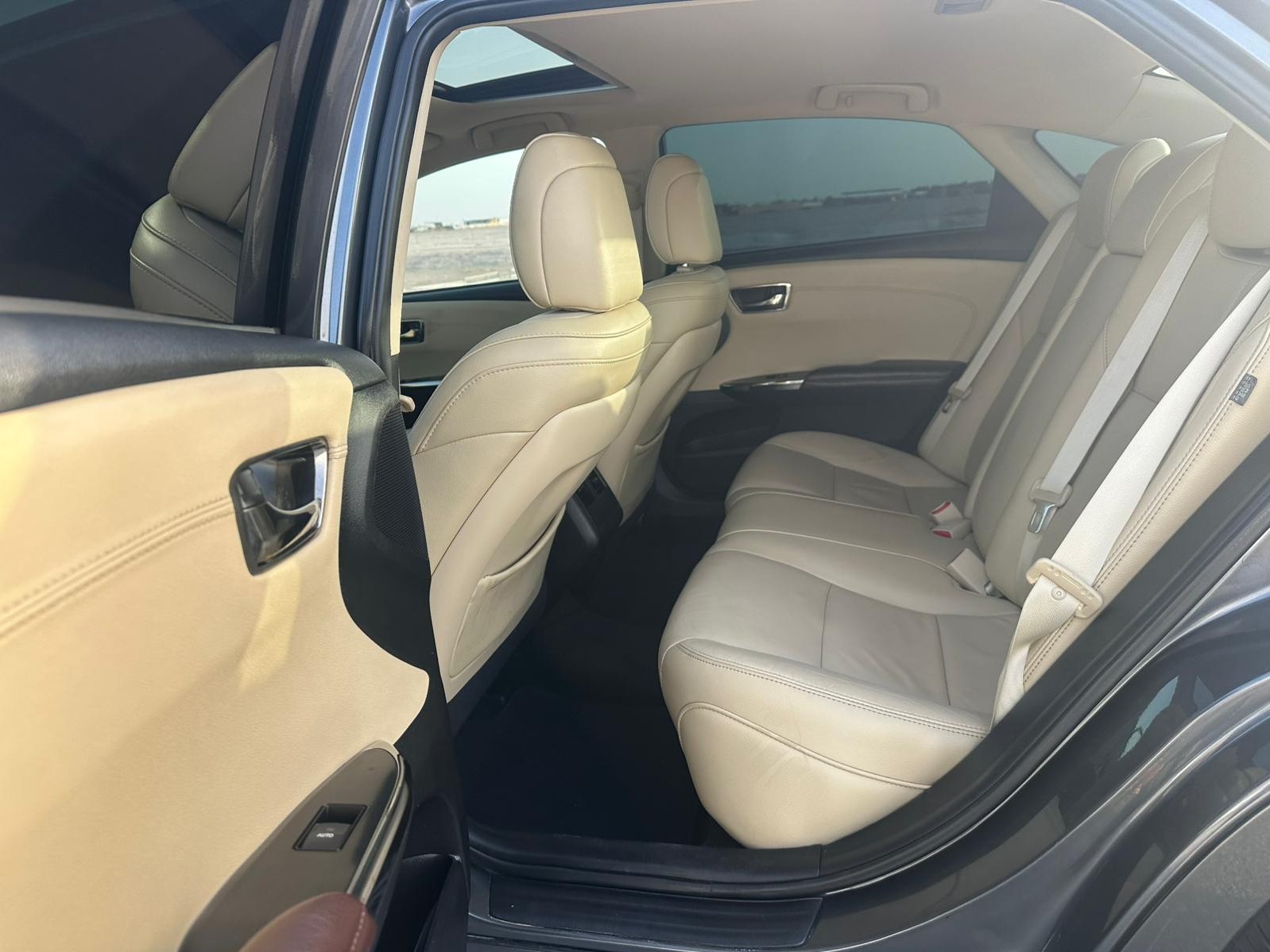 Toyota Avalon 2017 - Image 4