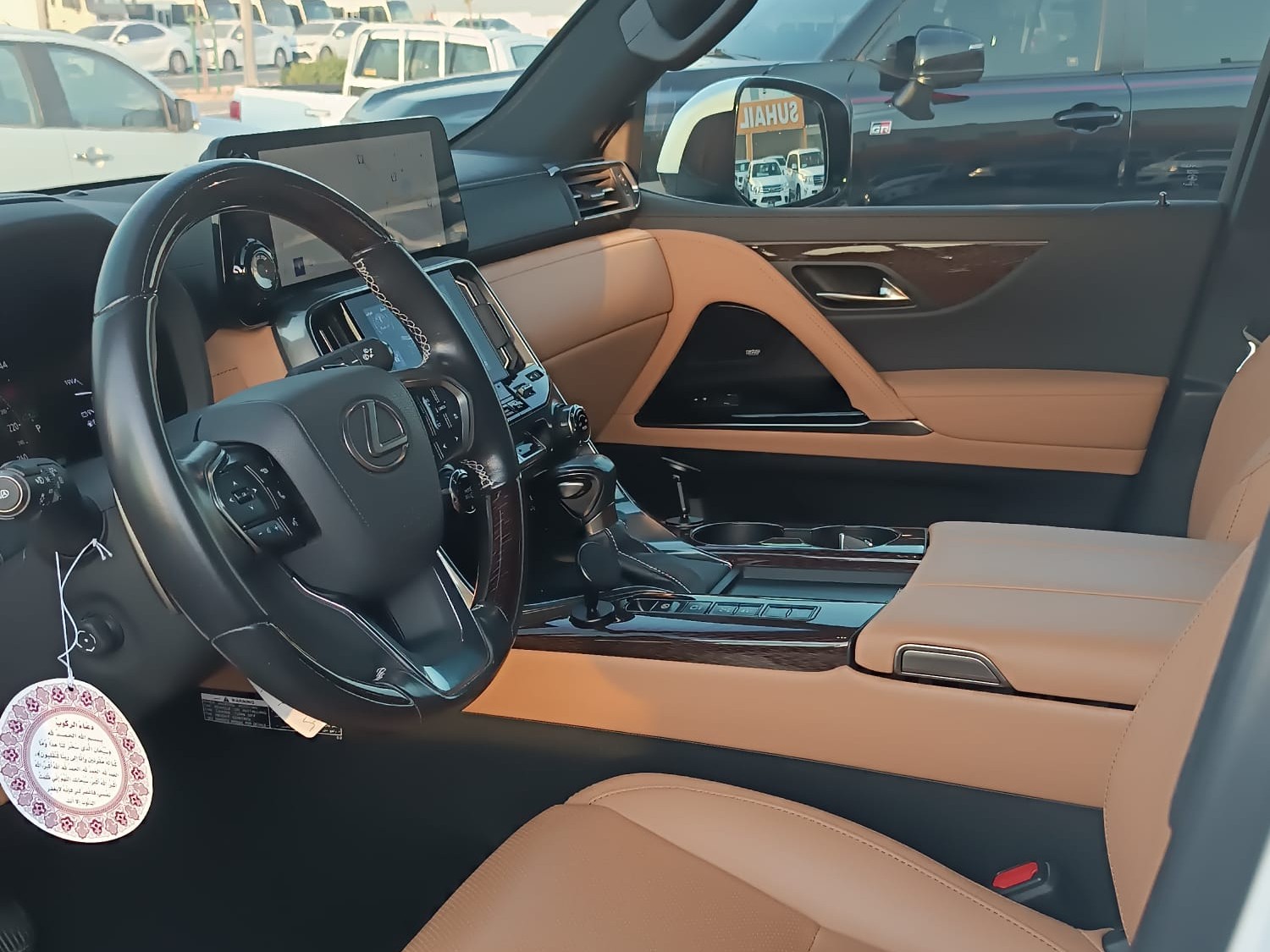 Lexus LX 600 2023 - Image 4