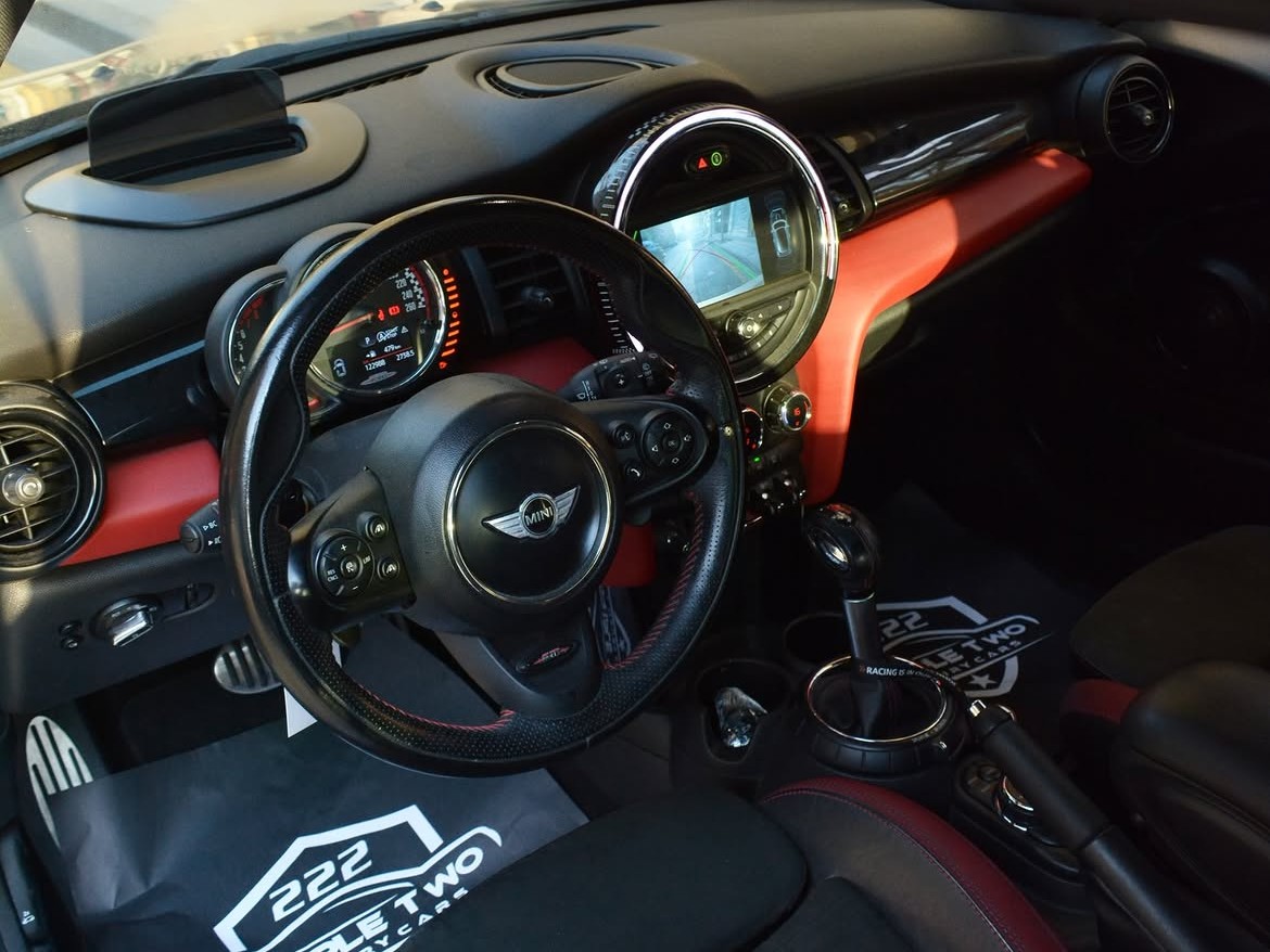 Mini Cooper JCW  2017 - Image 4