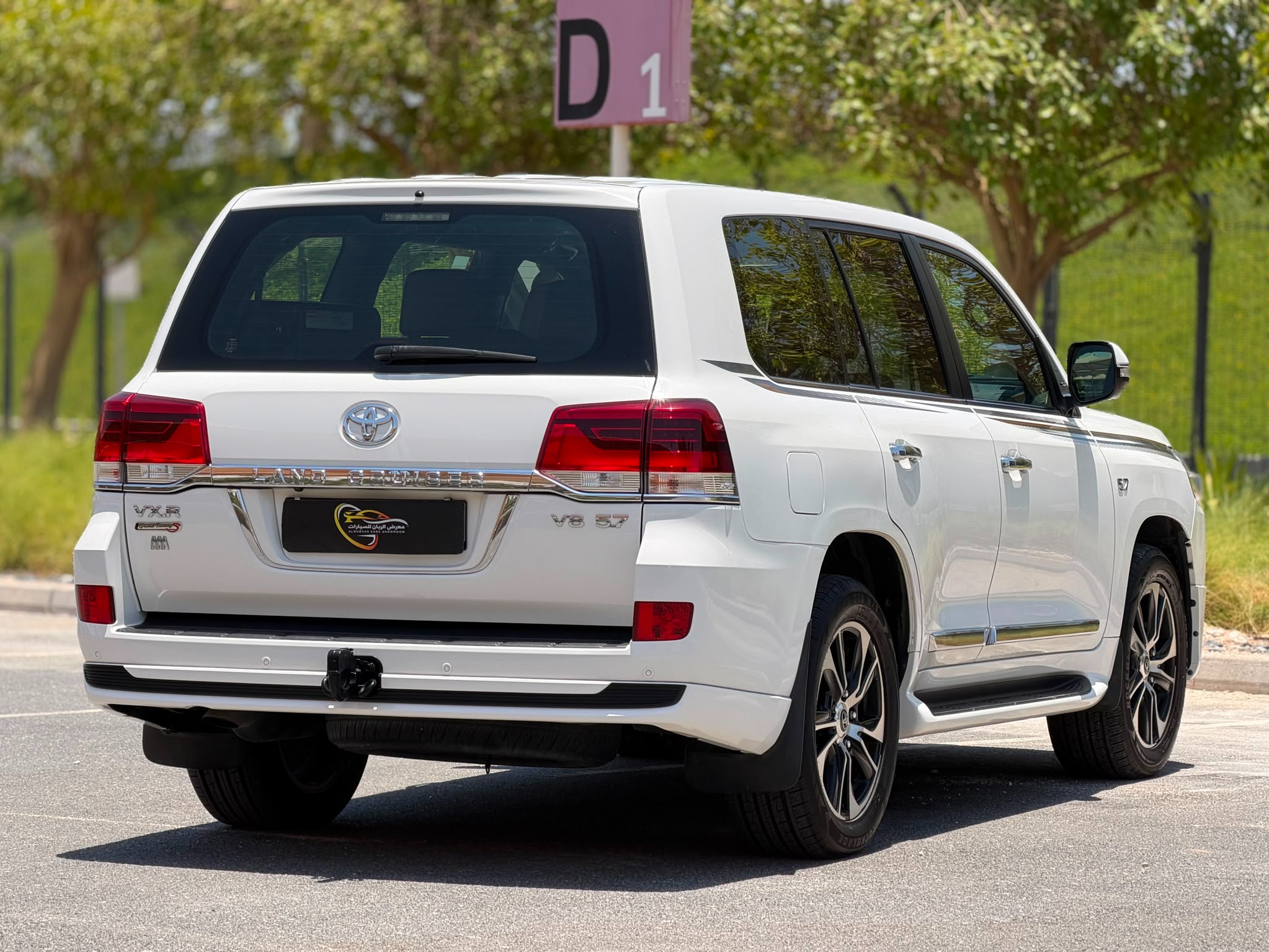 Toyota Land Cruiser VXR Grand Touring 2021 - Image 4