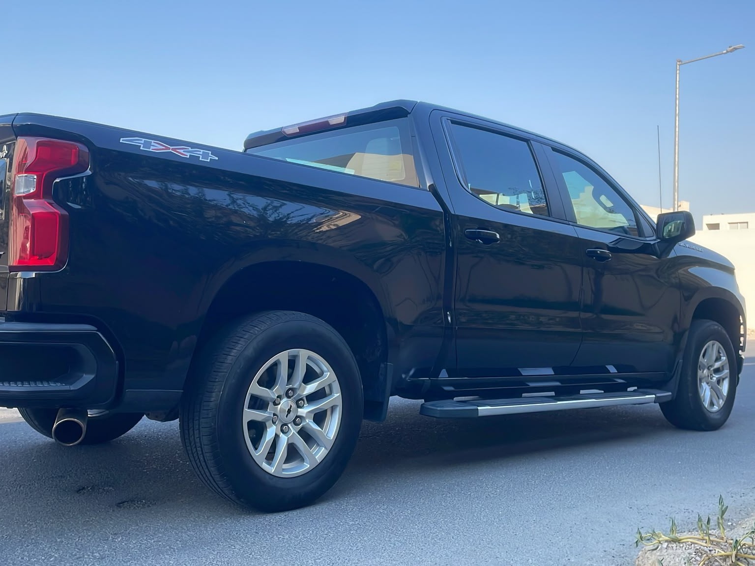 Chevrolet Silverado RST 2020 - Image 2
