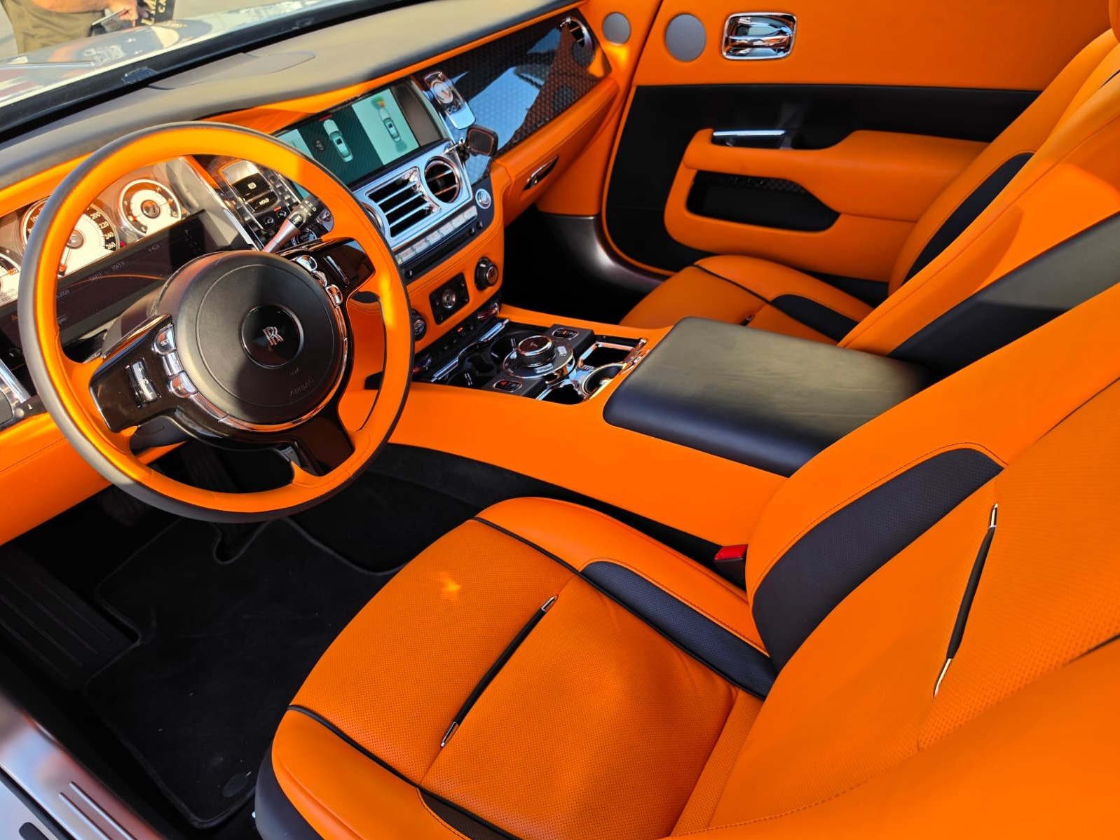 Rolls-Royce Wraith 2015 — photo 10 for sale in Qatar