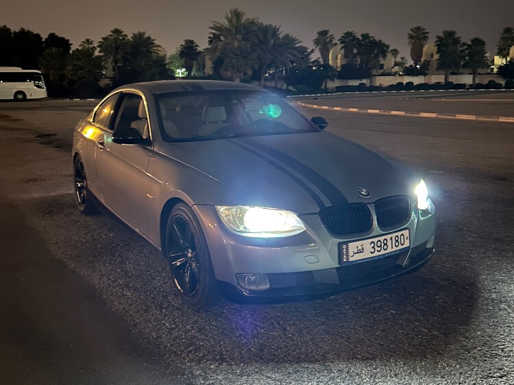 BMW 3-Series 330 i 2009